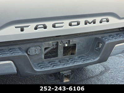 2022 Toyota Tacoma 4WD SR