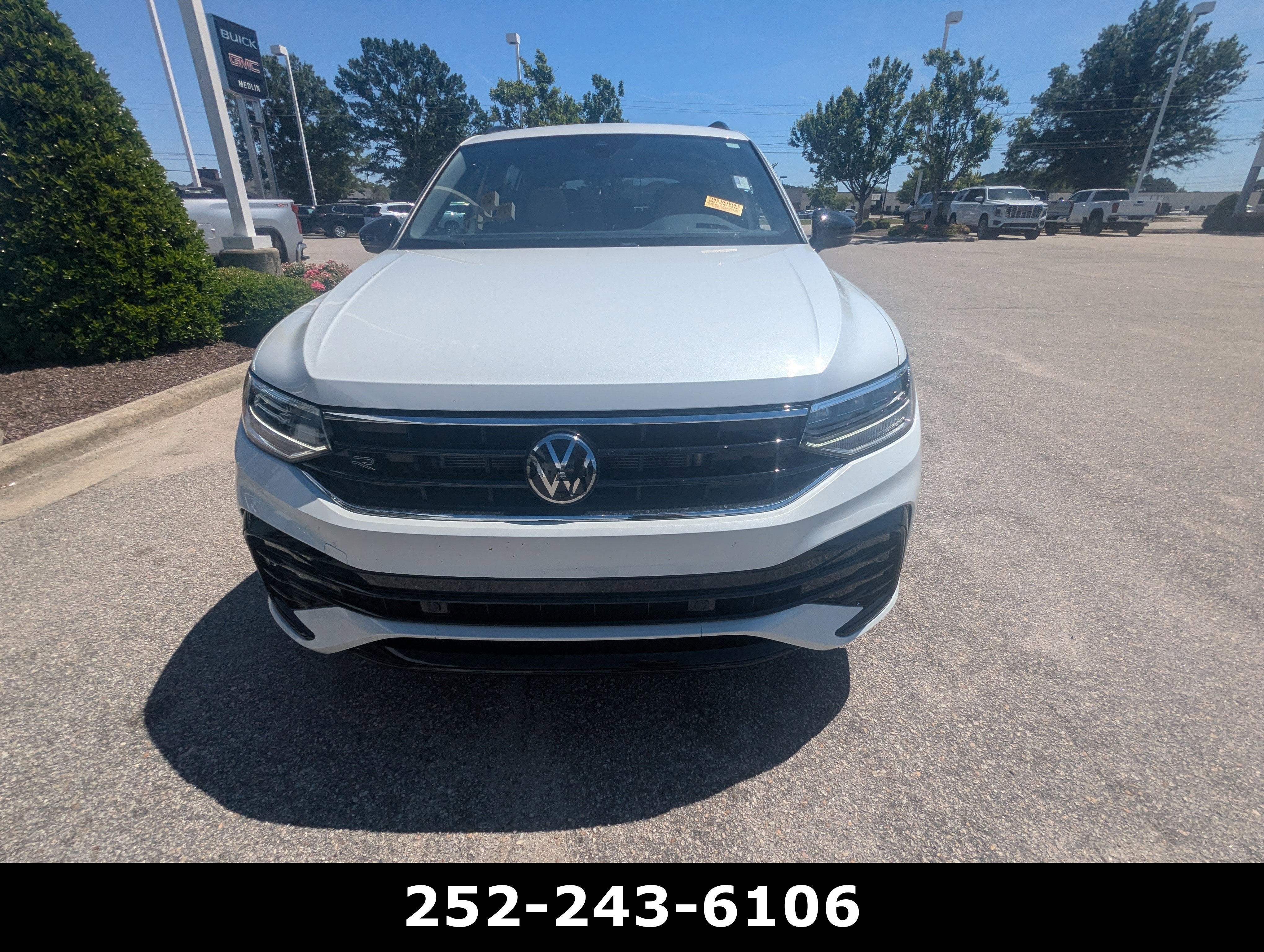 2024 Volkswagen Tiguan SE R-Line Black