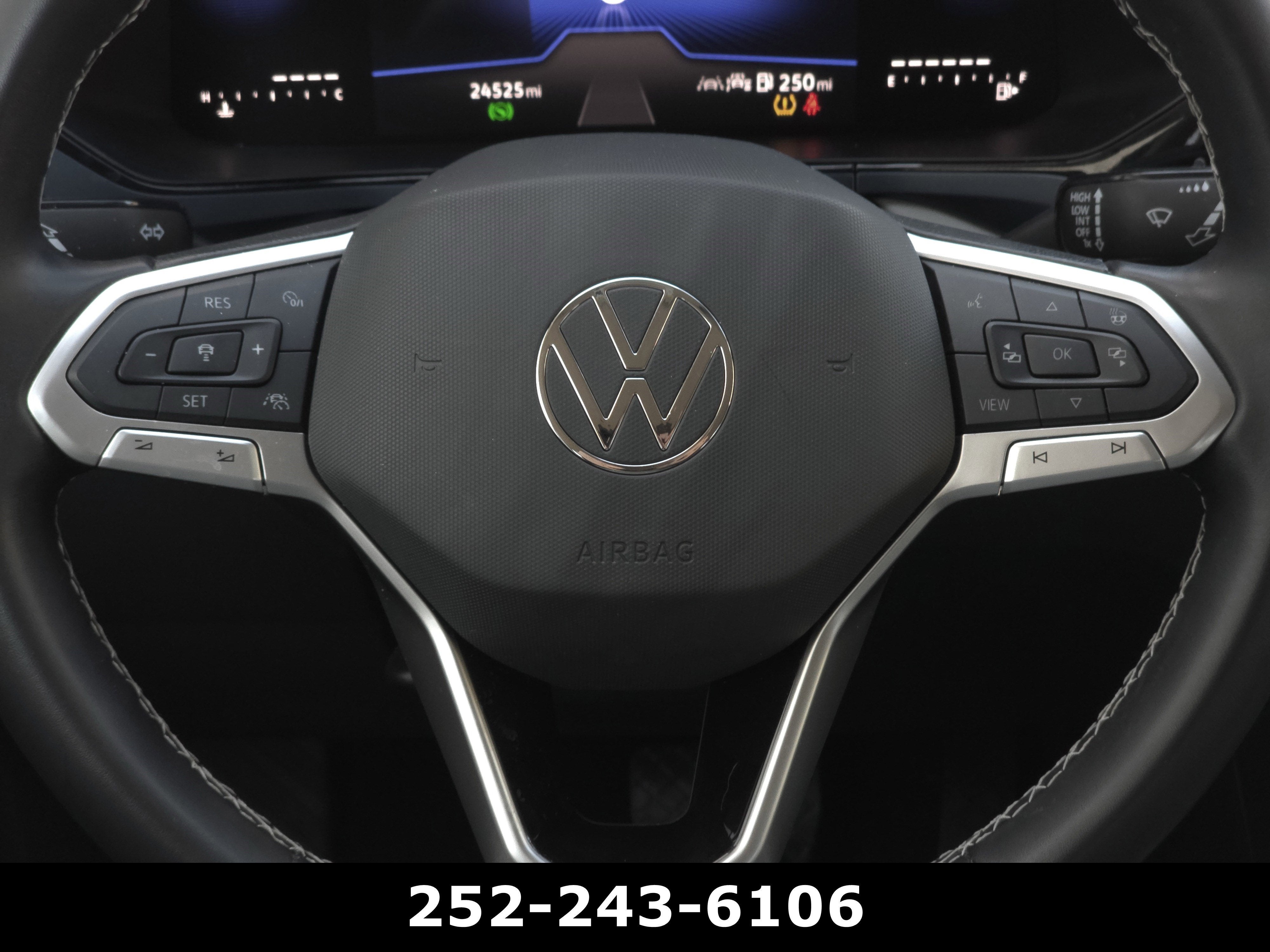 2024 Volkswagen Taos SE