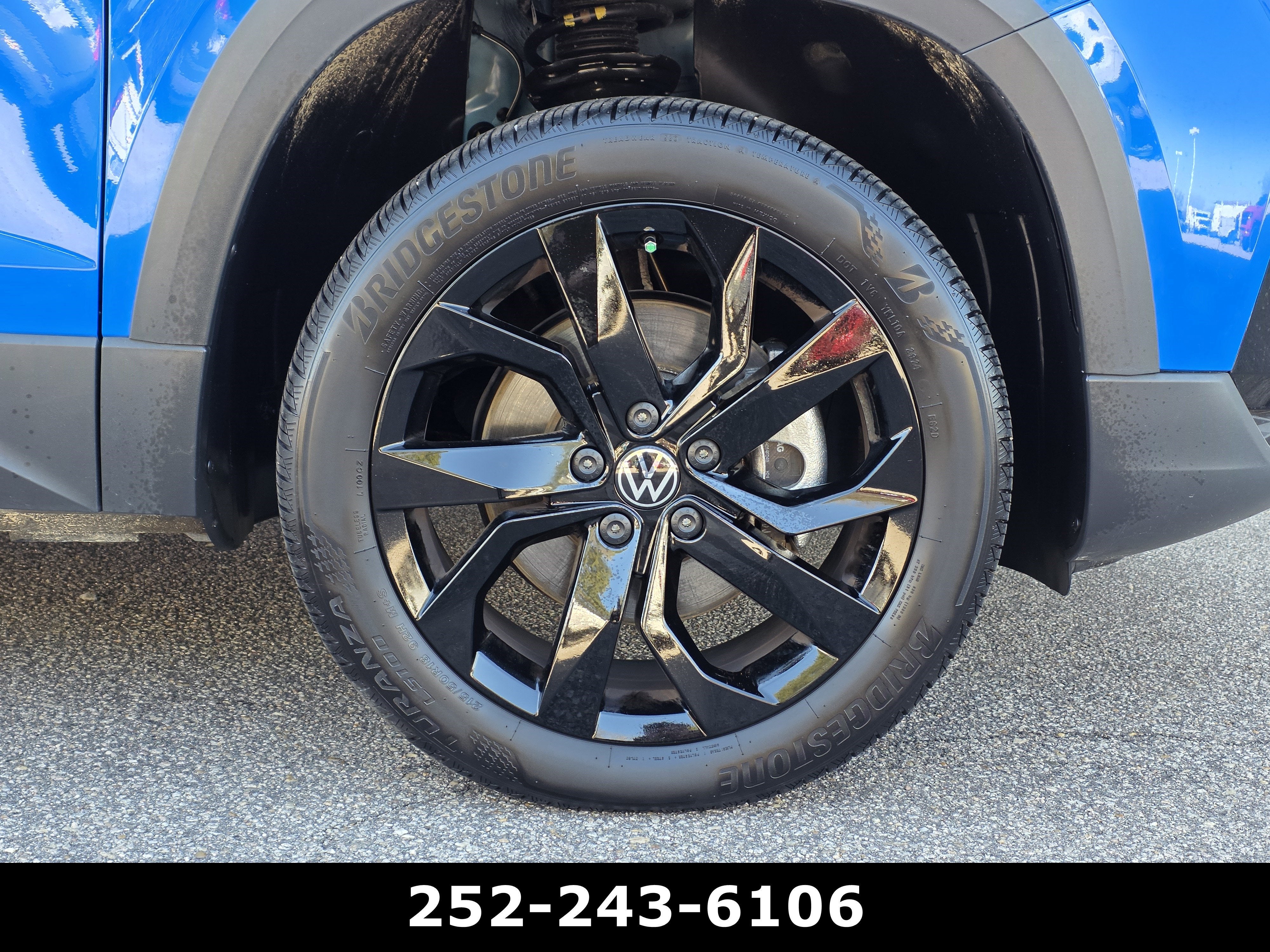 2024 Volkswagen Taos SE