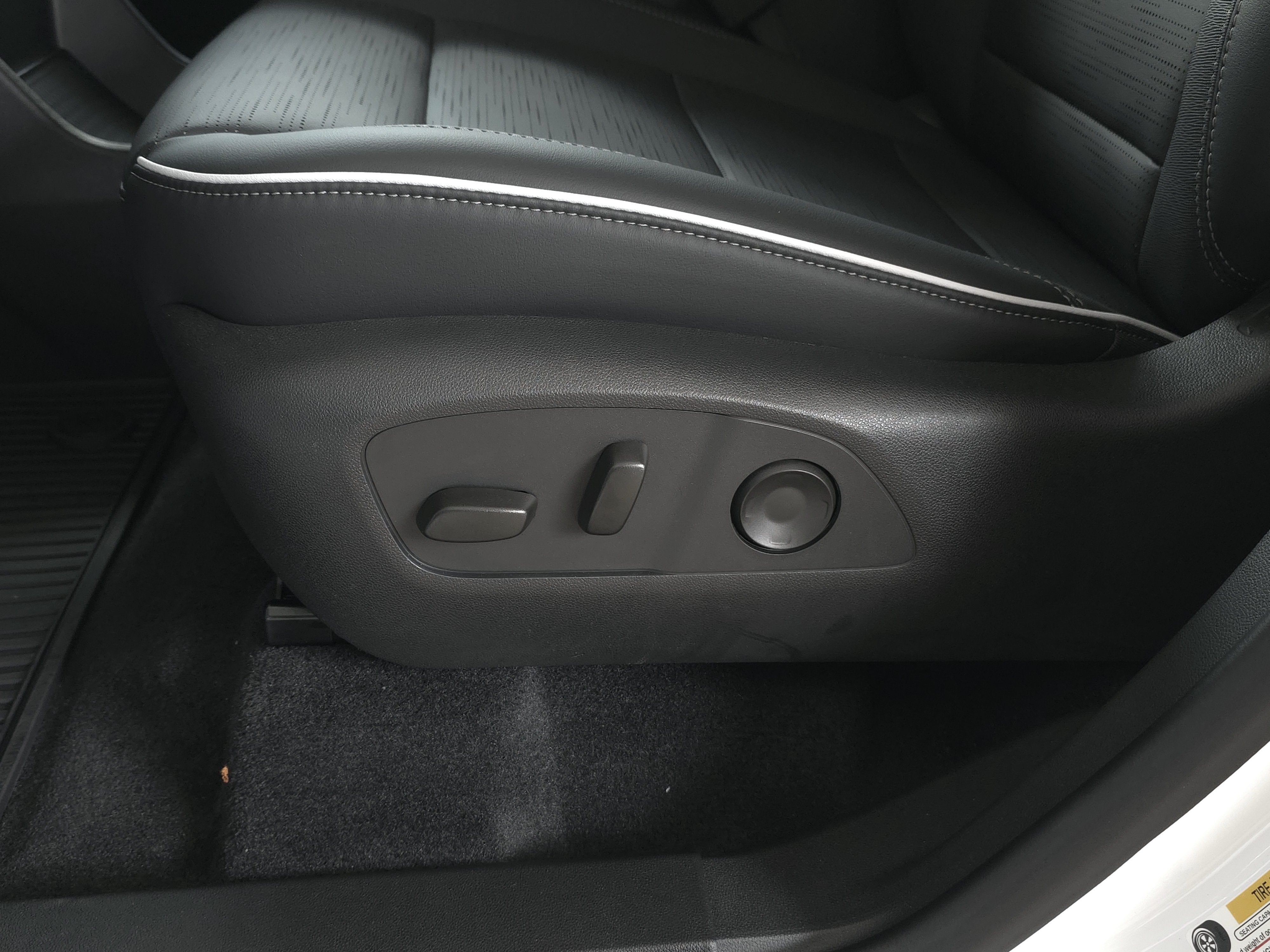 2026 Buick Enclave Sport Touring - Photo 10
