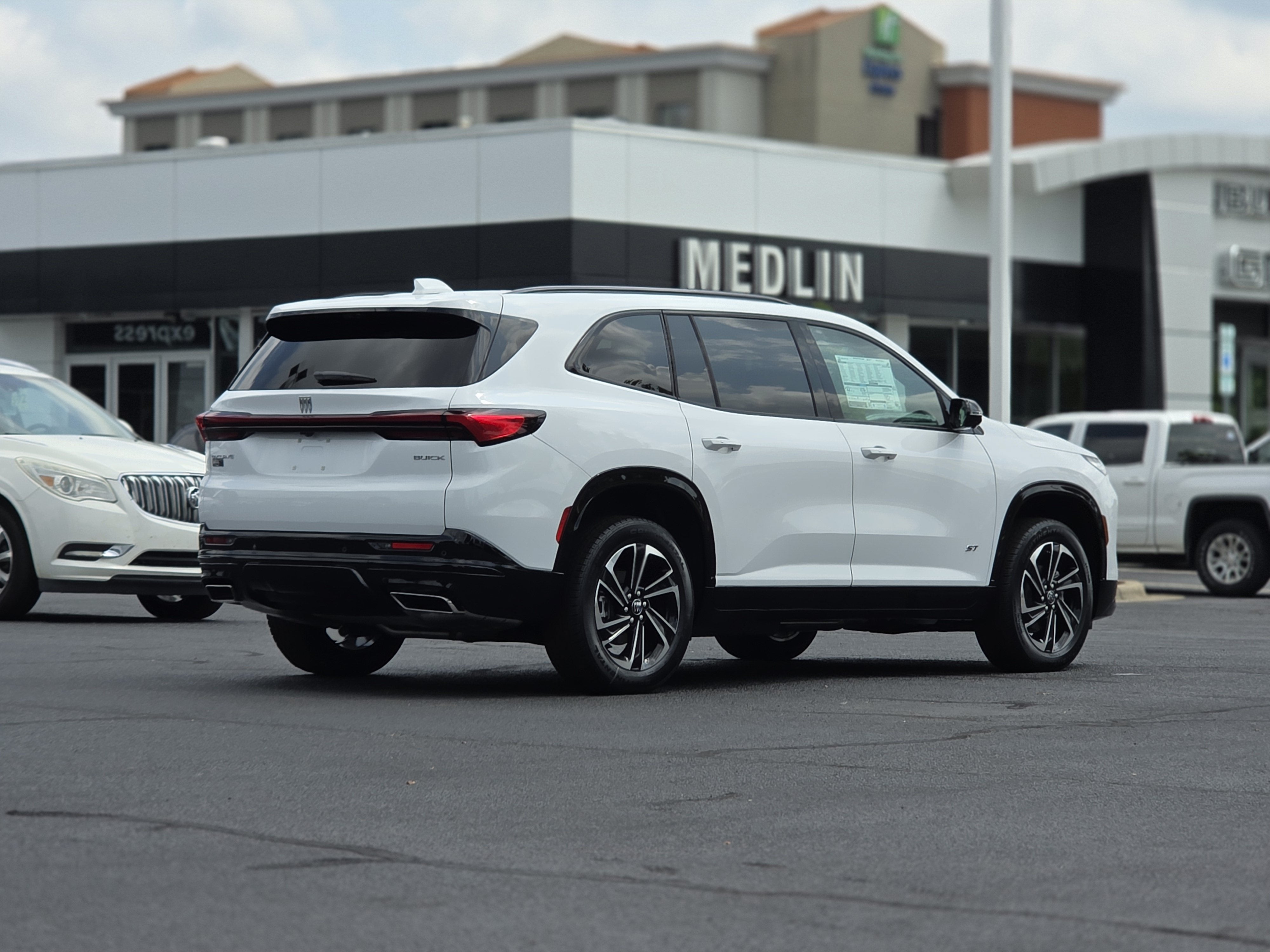 2026 Buick Enclave Sport Touring