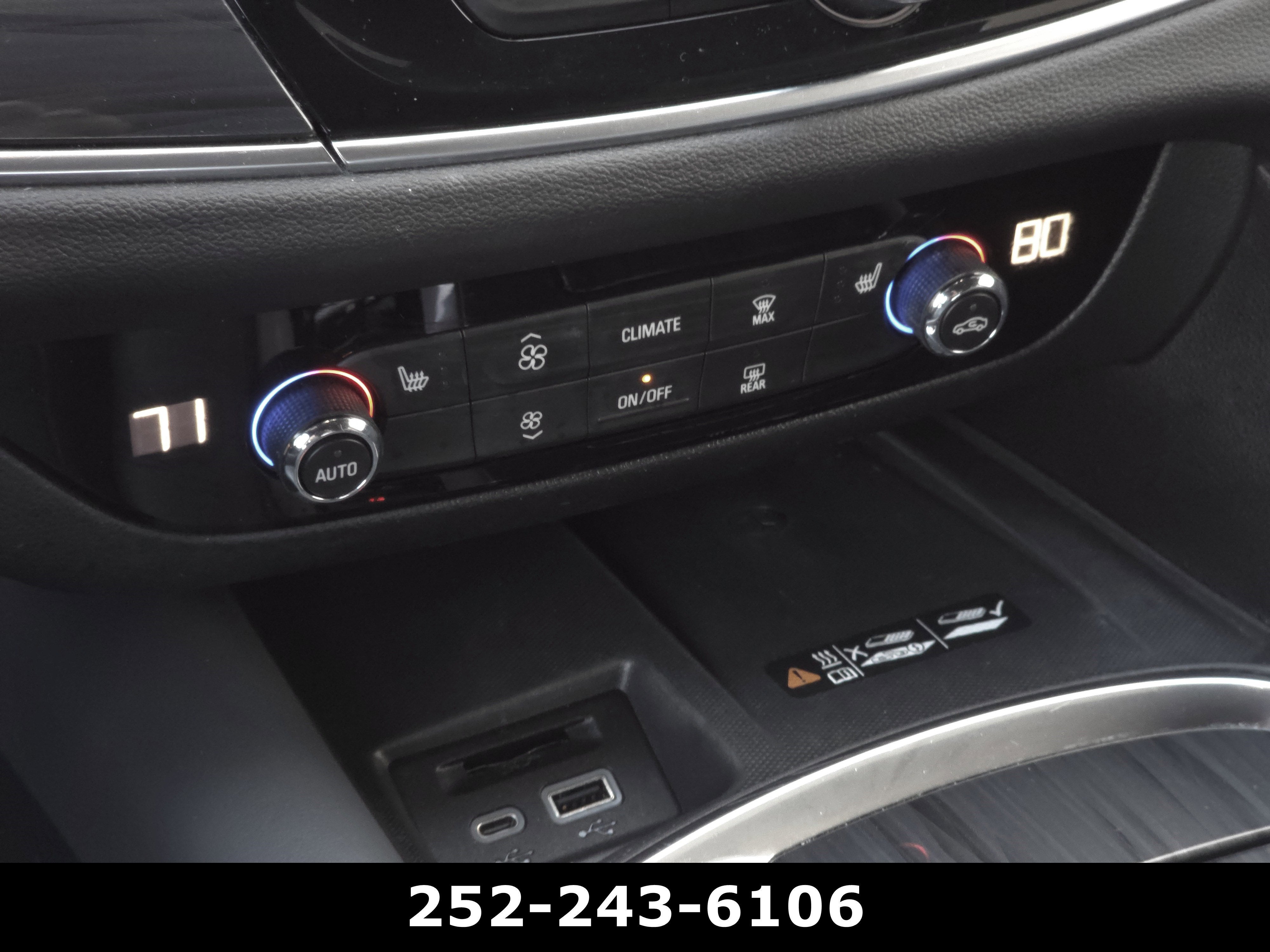 2023 Buick Enclave Essence