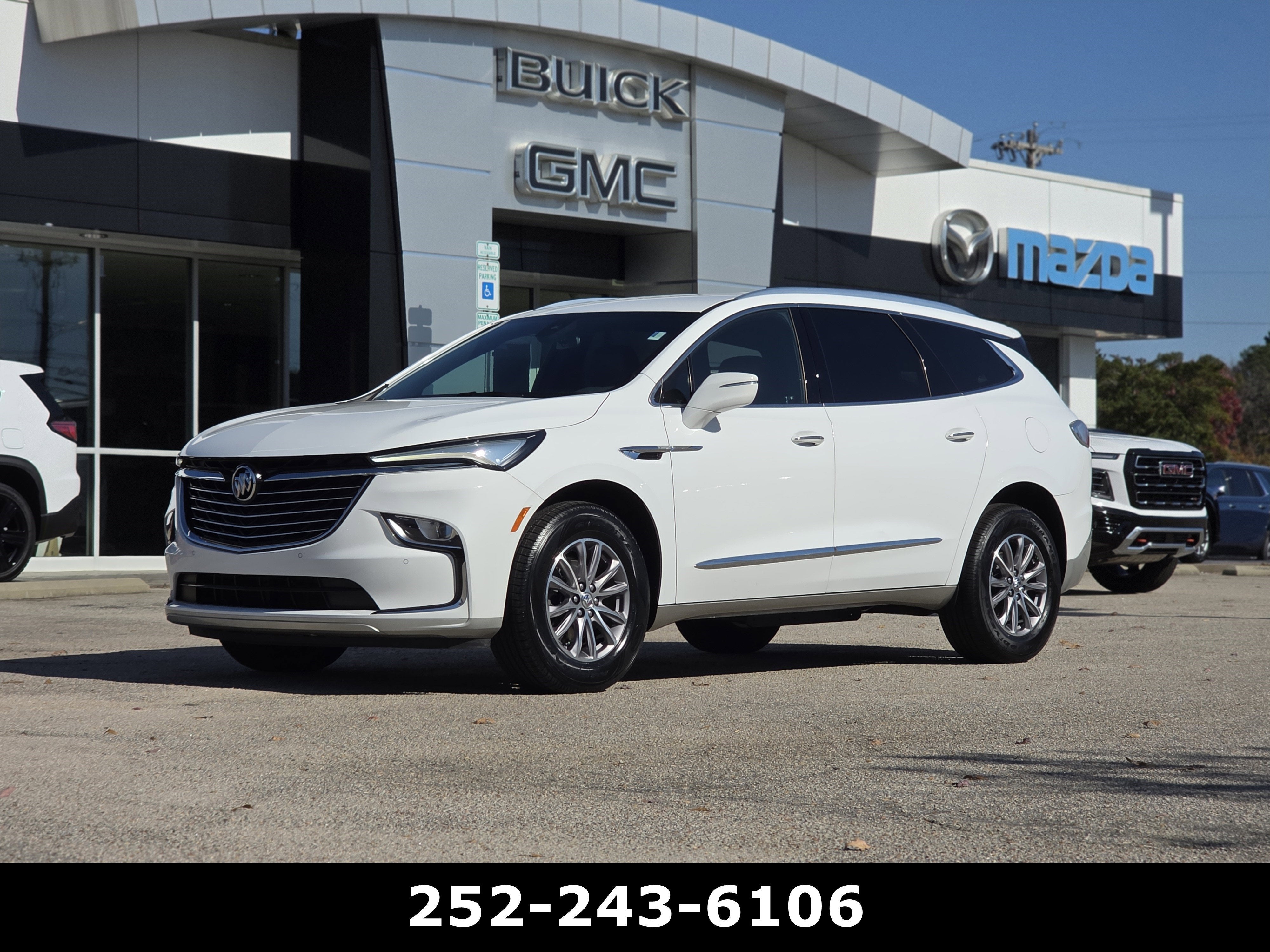 2023 Buick Enclave Essence