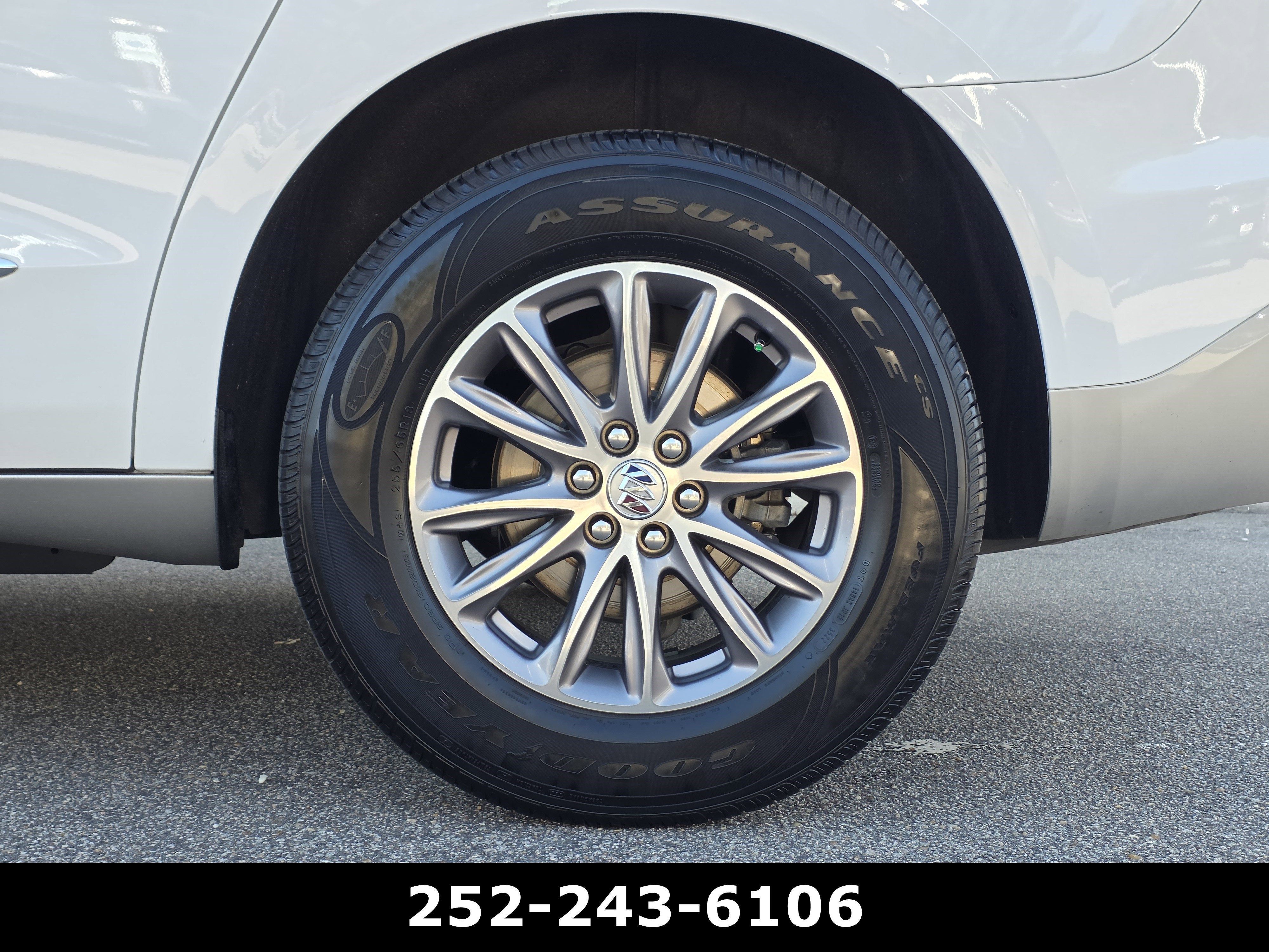 2023 Buick Enclave Essence