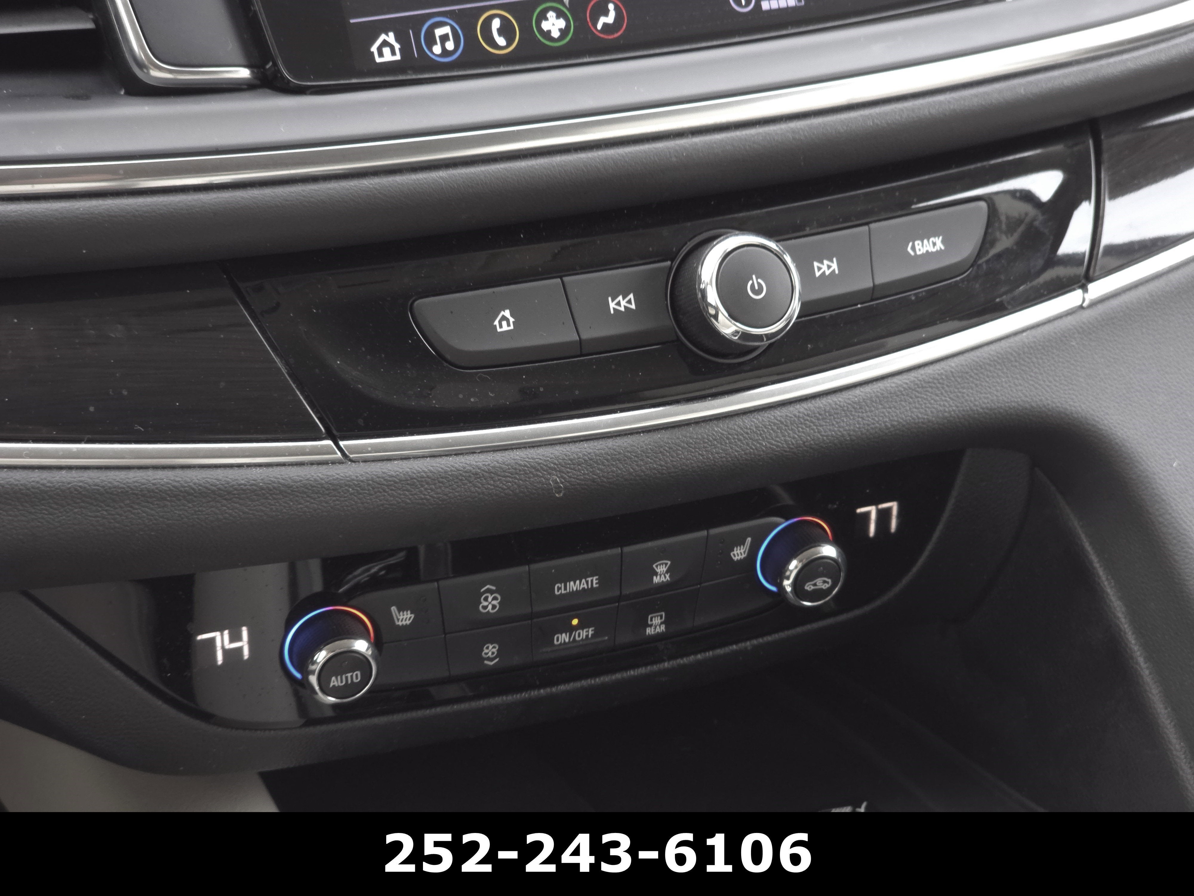 2023 Buick Enclave Essence