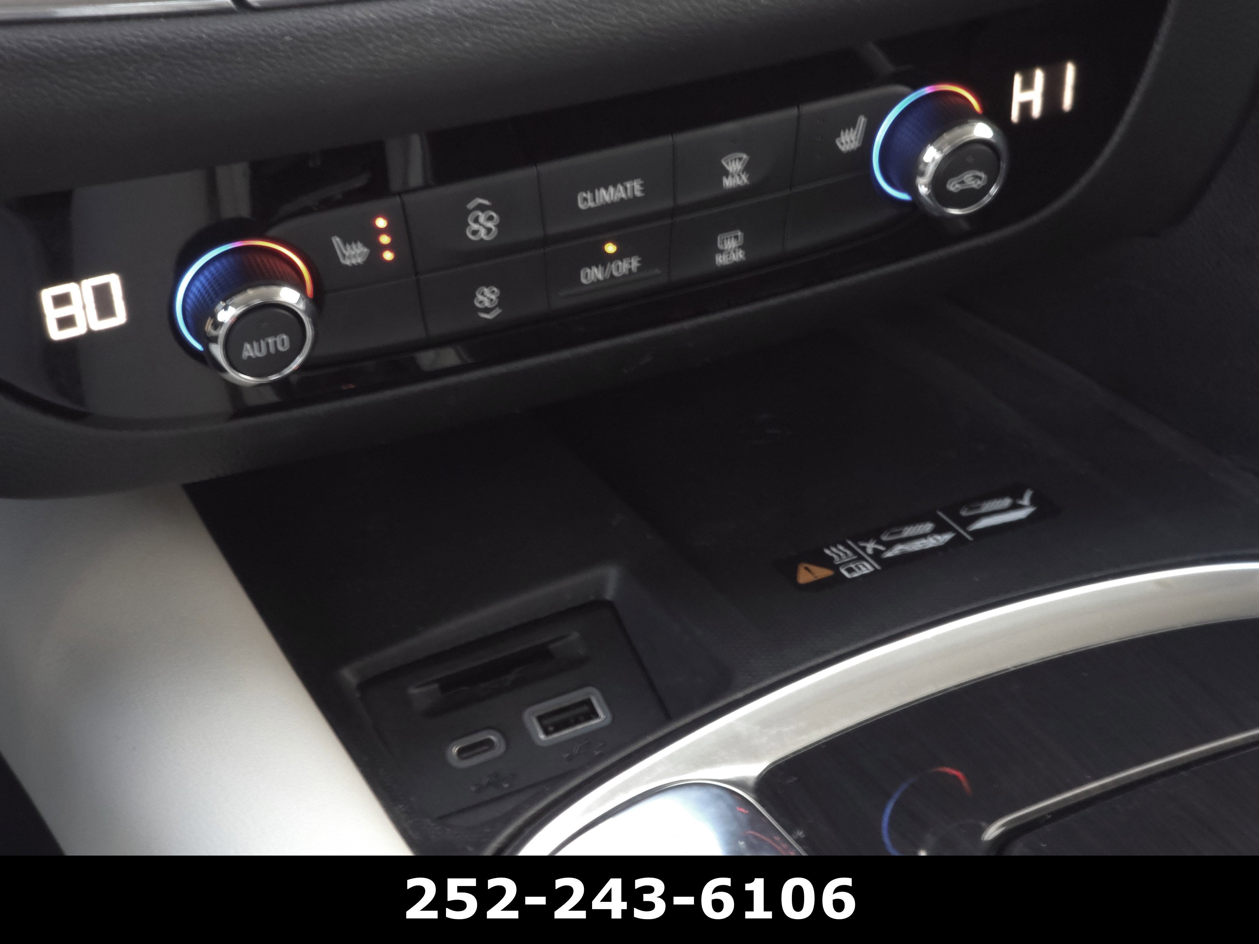 2023 Buick Enclave Essence