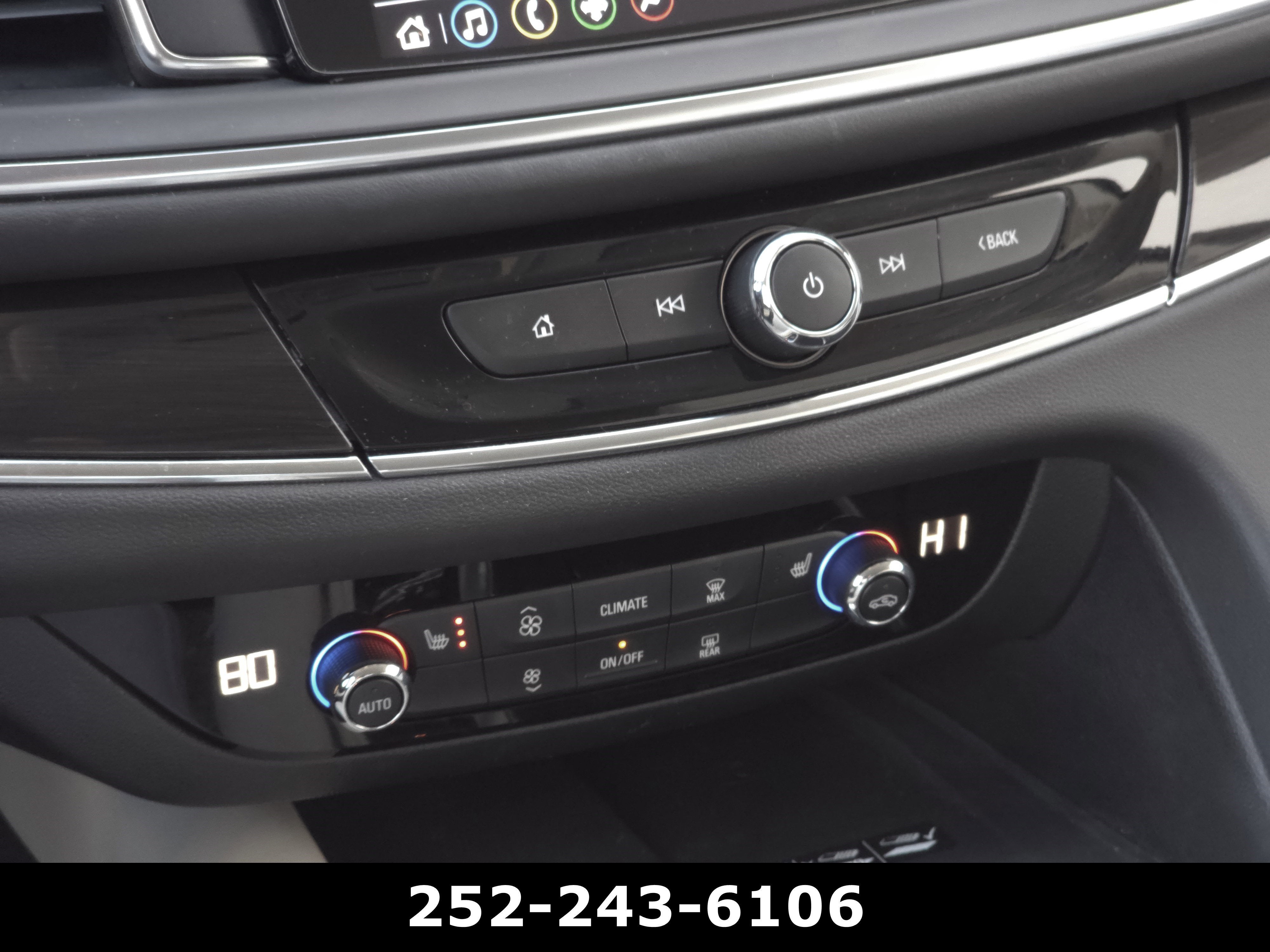 2023 Buick Enclave Essence