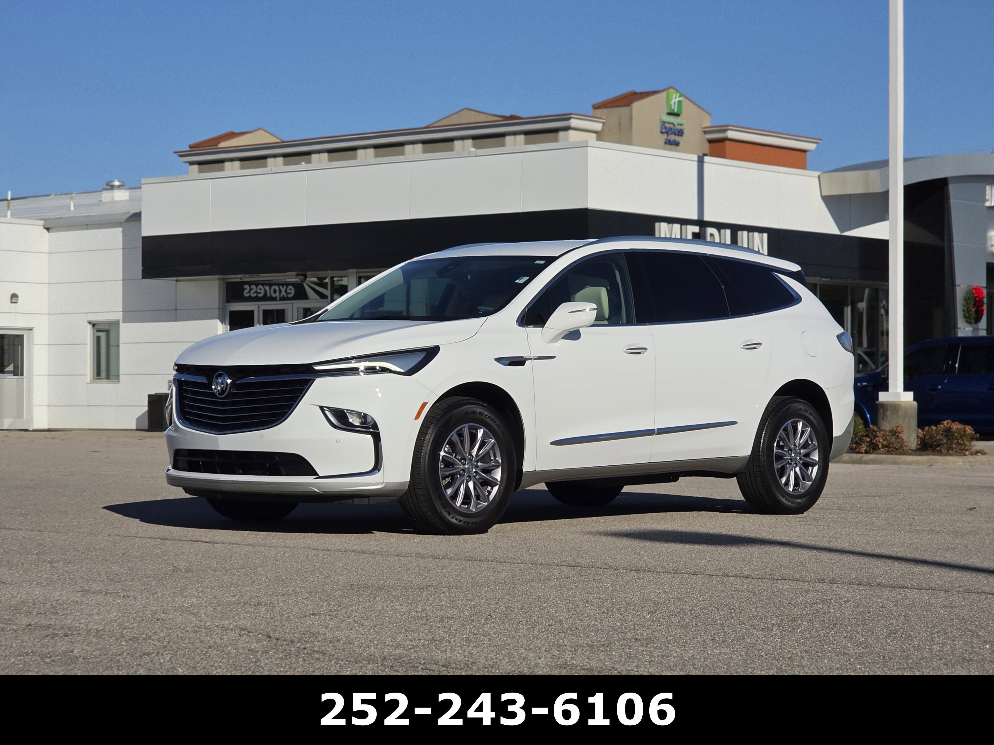 2023 Buick Enclave Essence