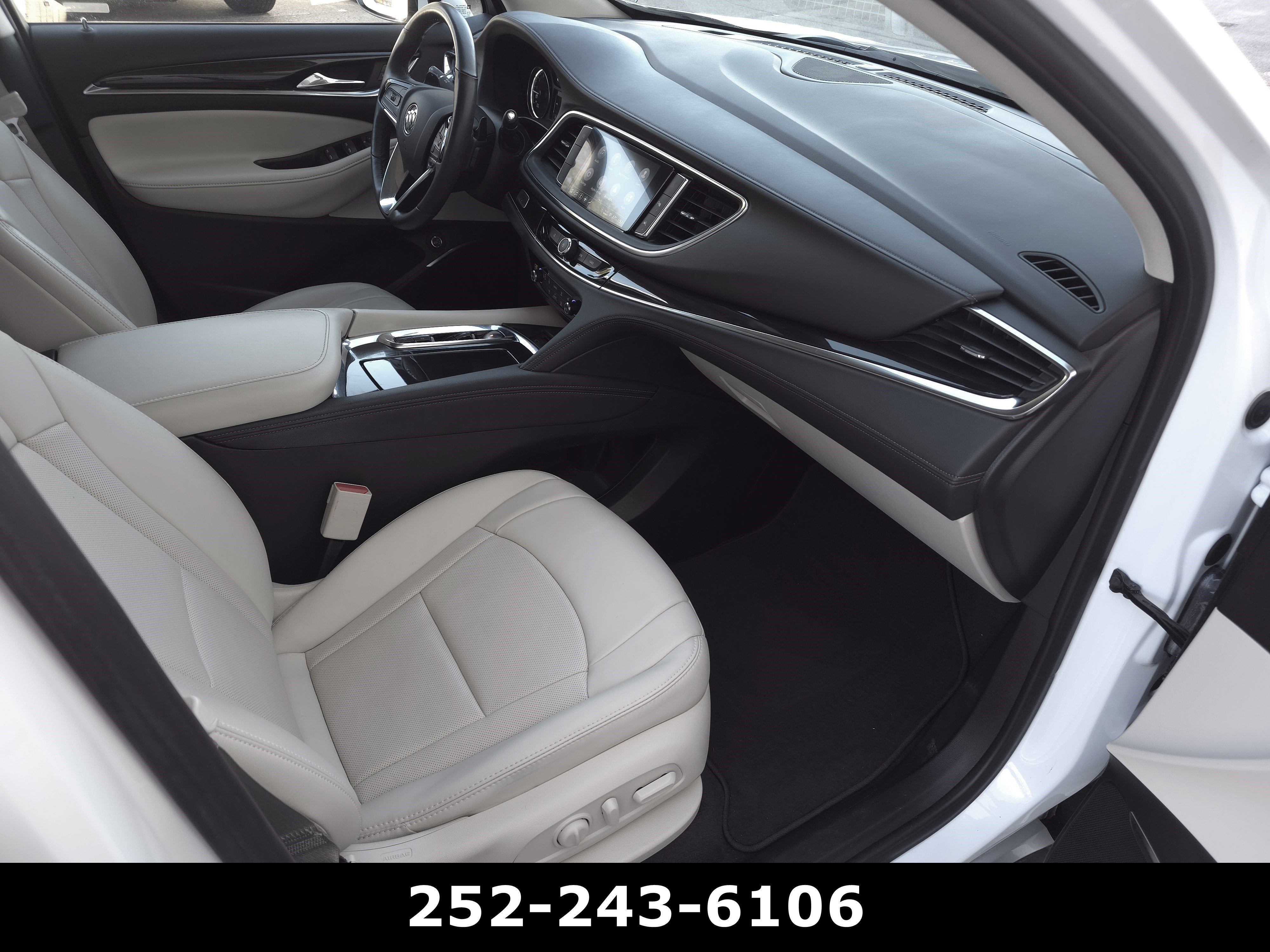 2023 Buick Enclave Essence