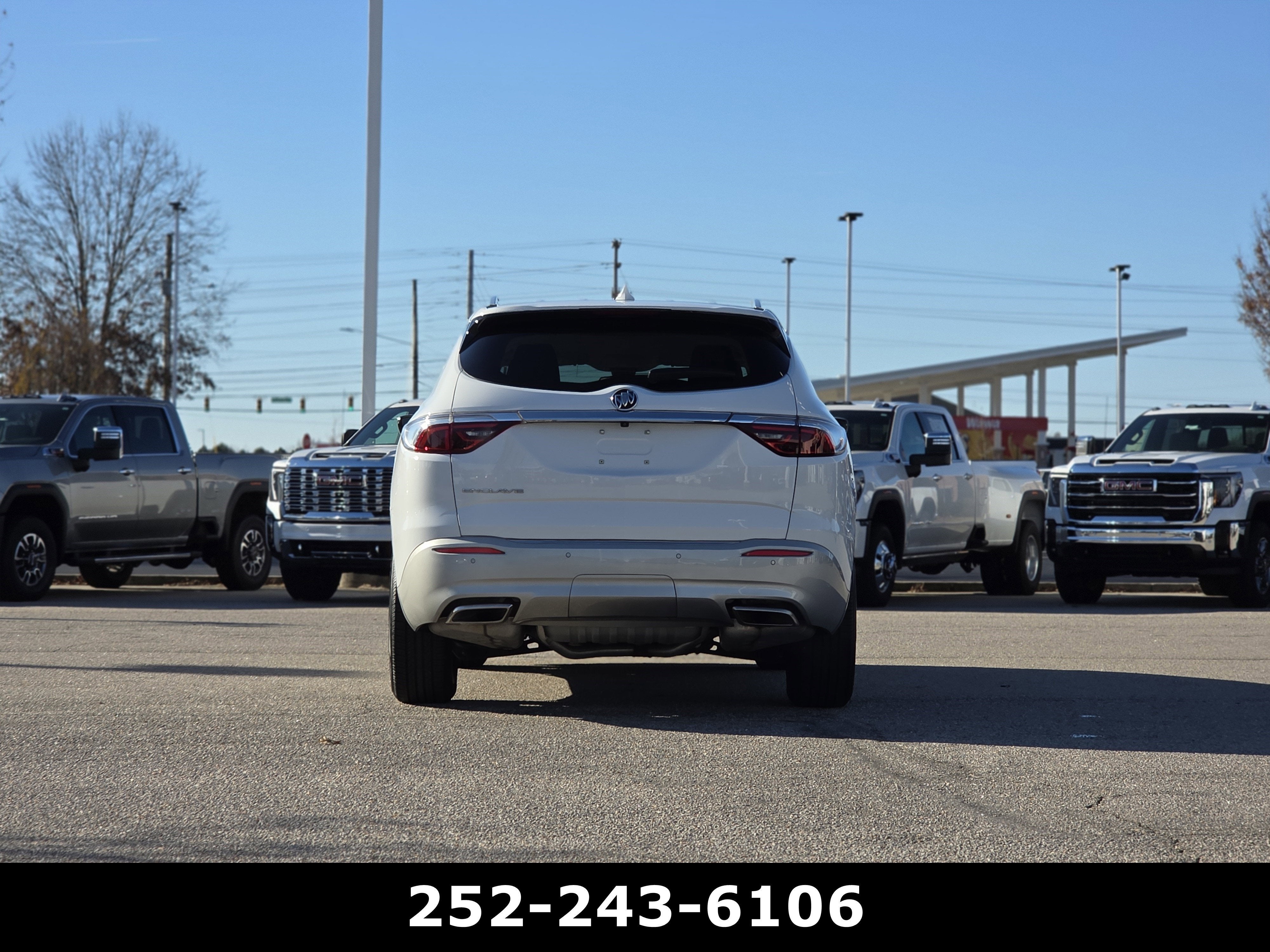 2023 Buick Enclave Essence