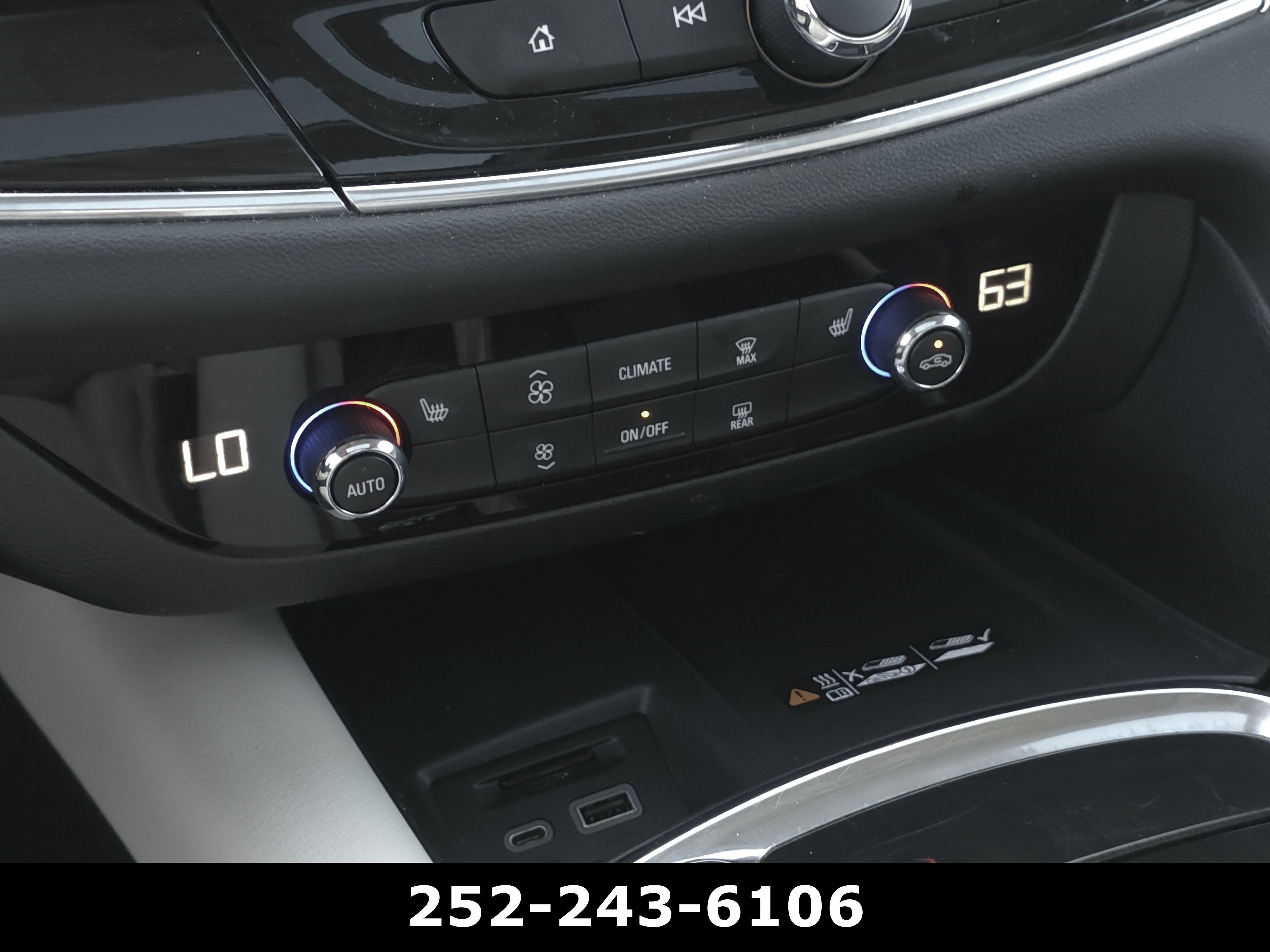 2023 Buick Enclave Essence