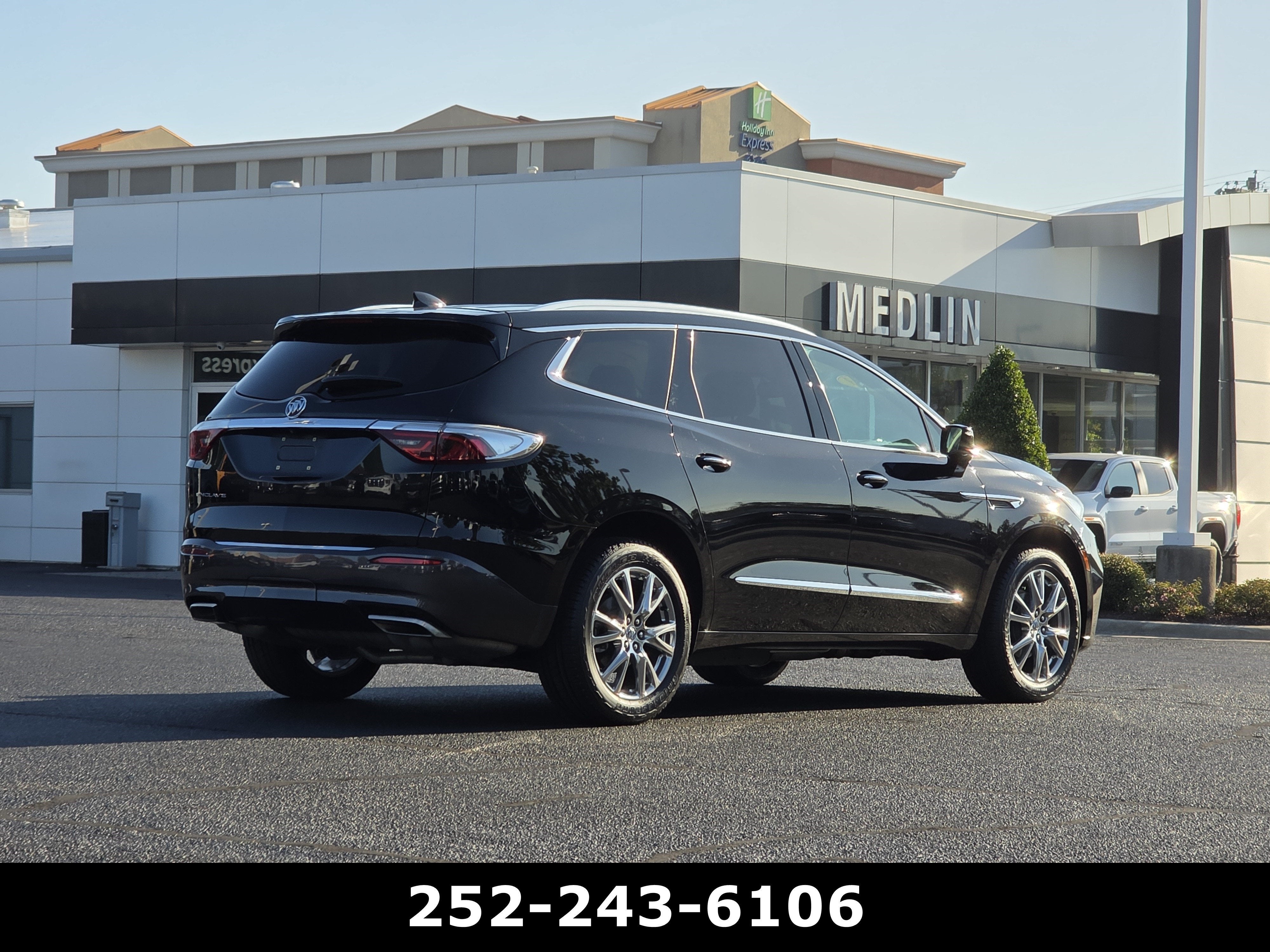 2023 Buick Enclave Essence