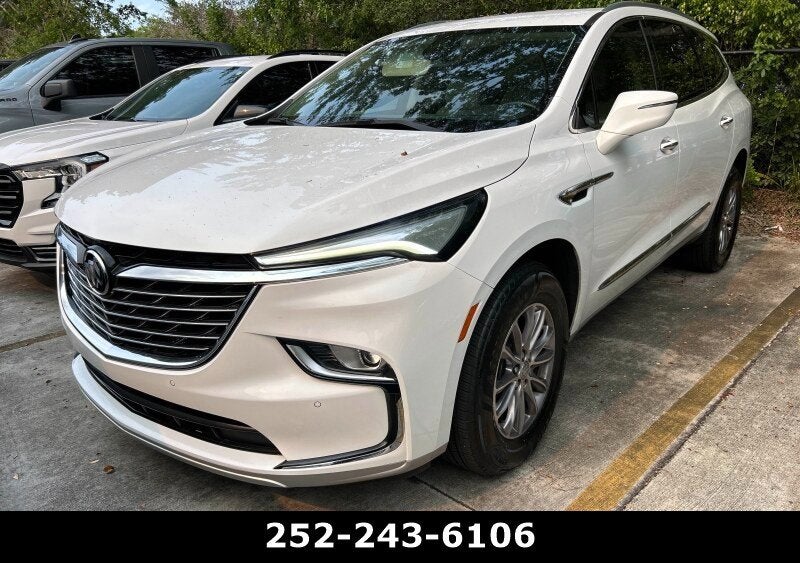 2023 Buick Enclave Essence
