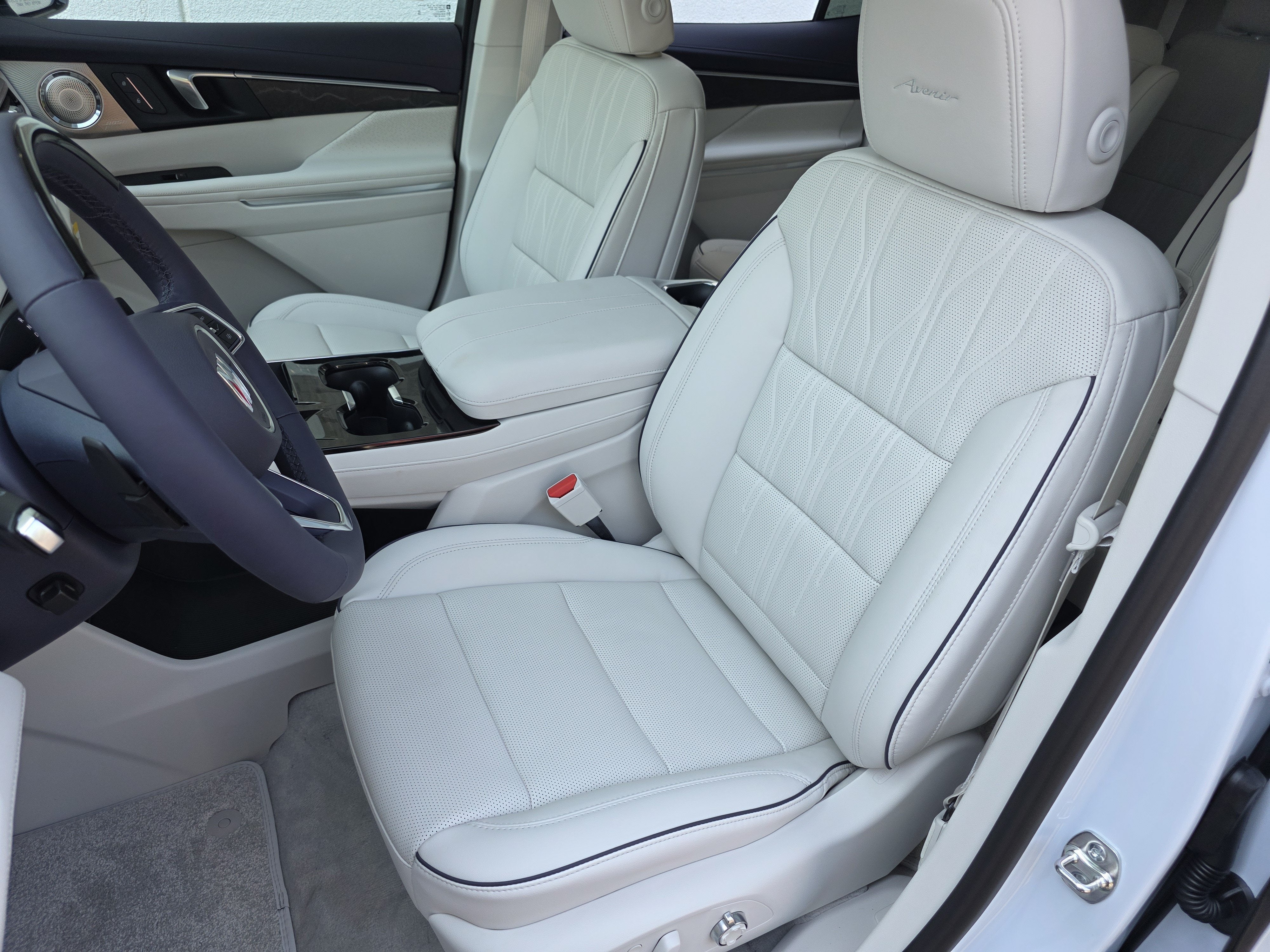 2027 Buick Enclave Avenir