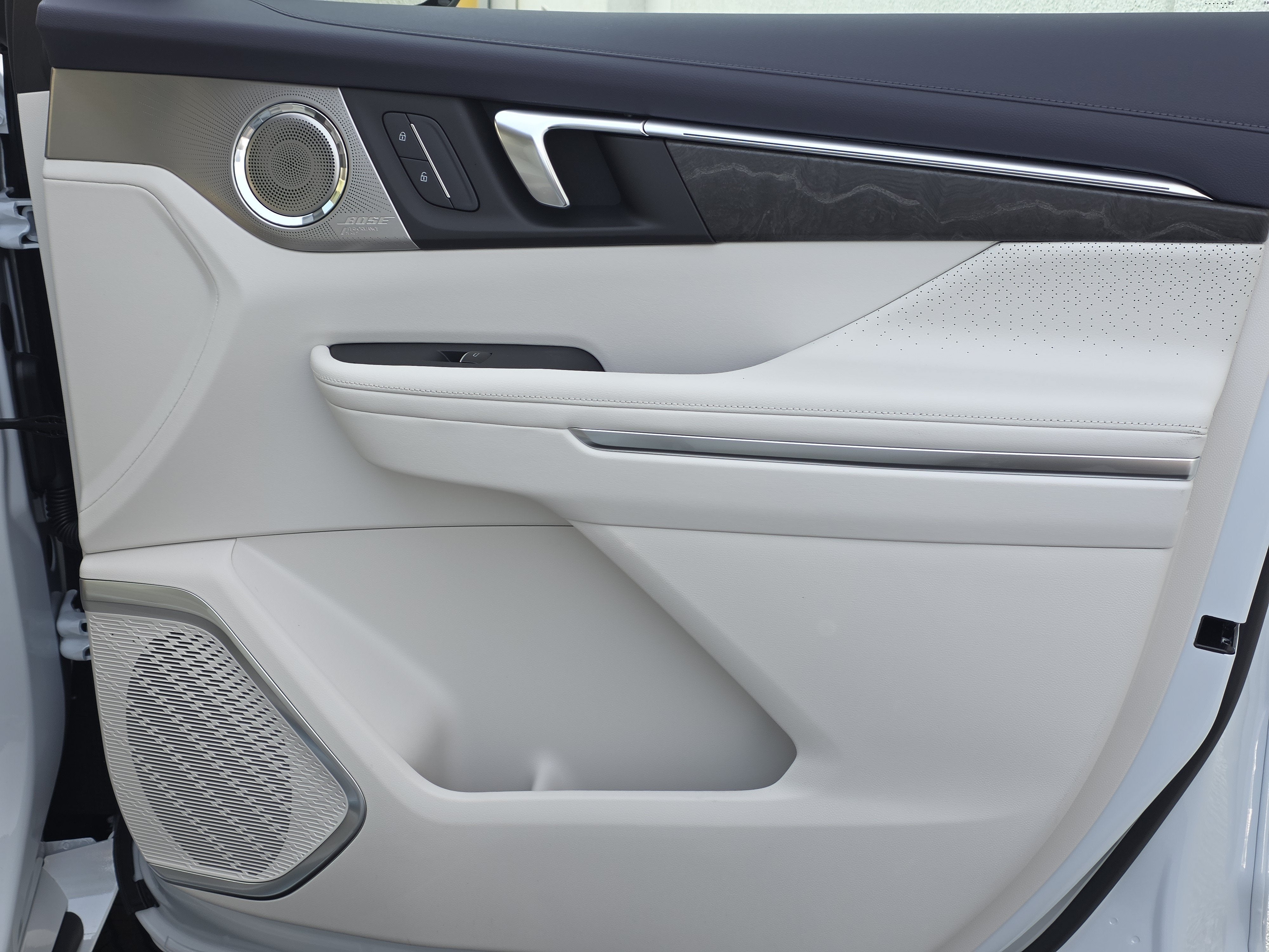 2027 Buick Enclave Avenir