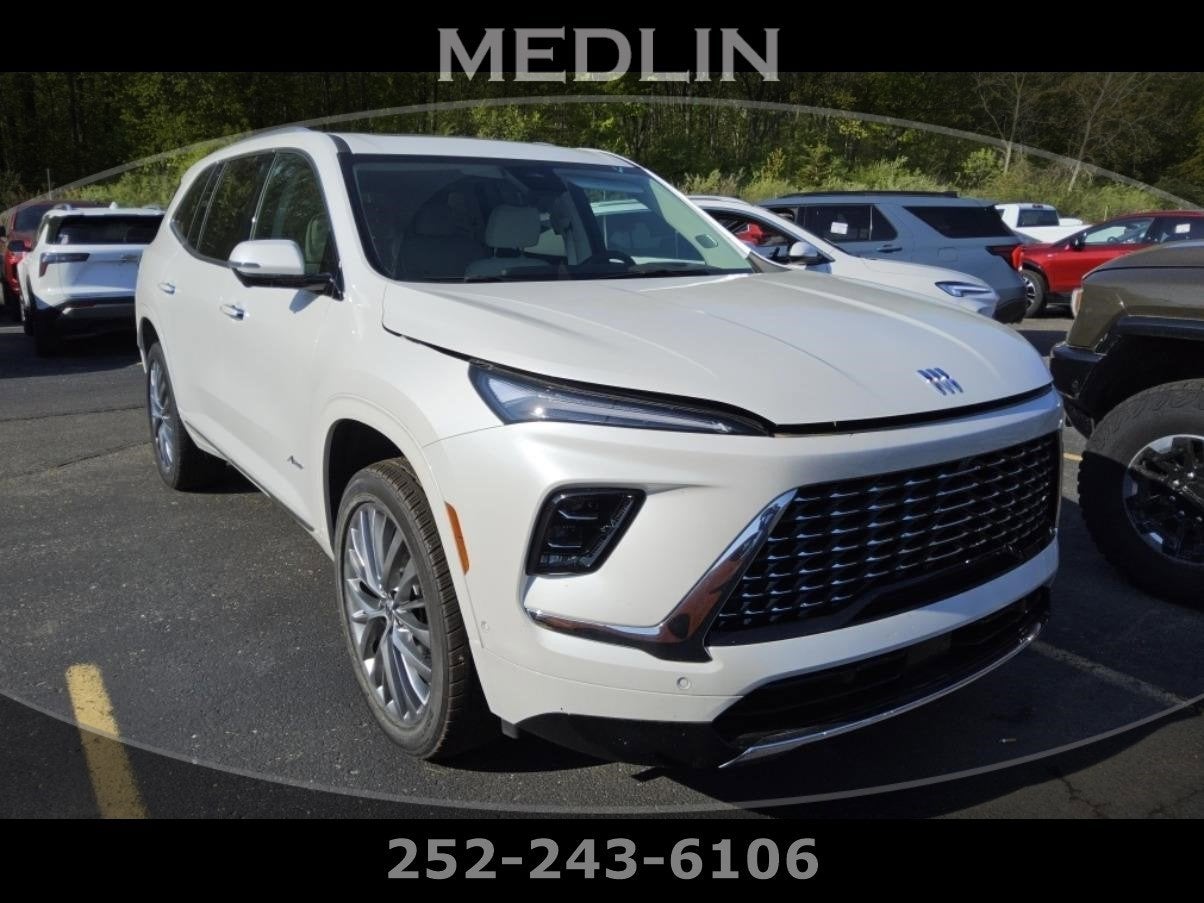 2025 Buick Enclave Avenir's photo