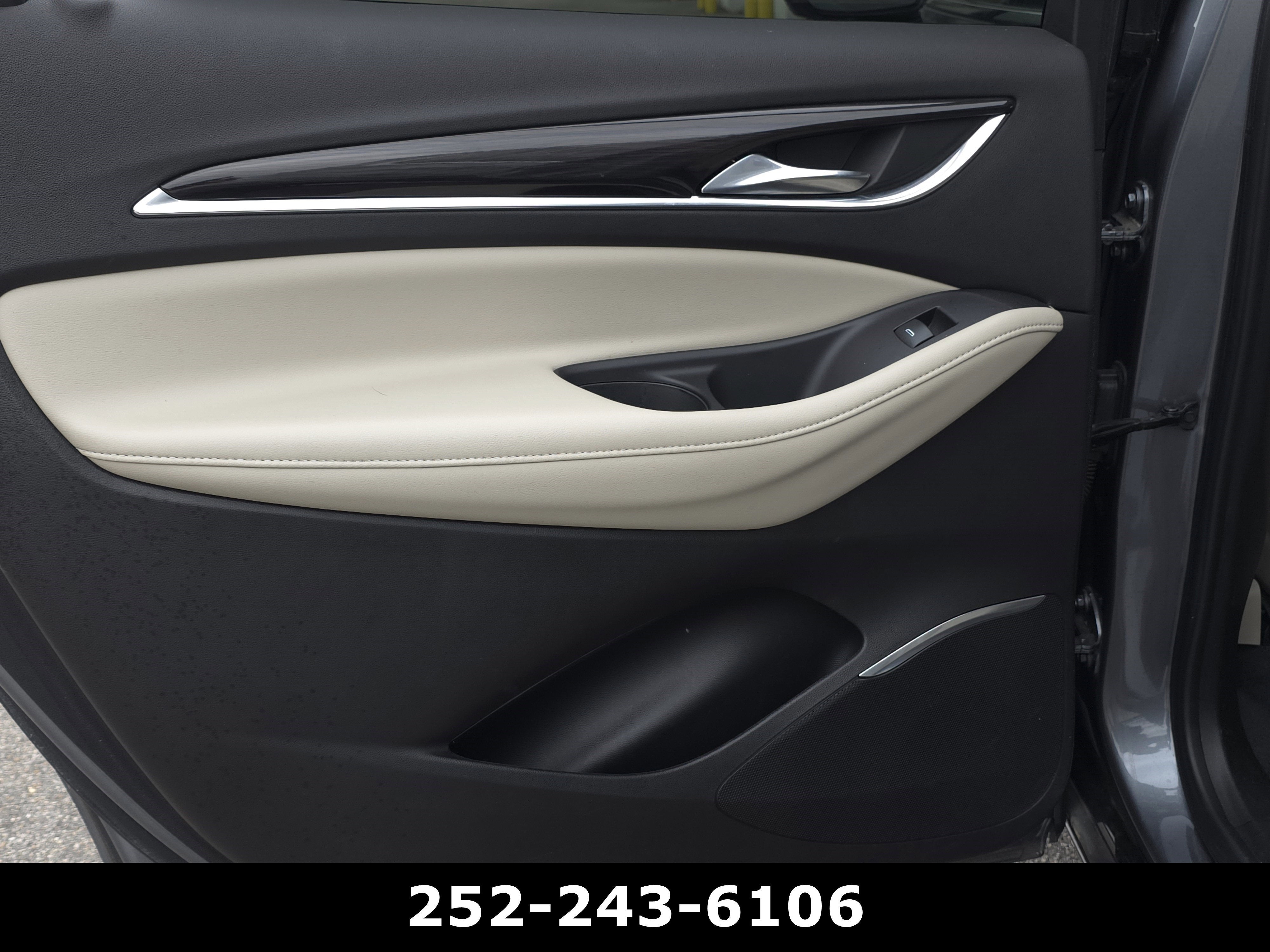 2021 Buick Enclave Essence