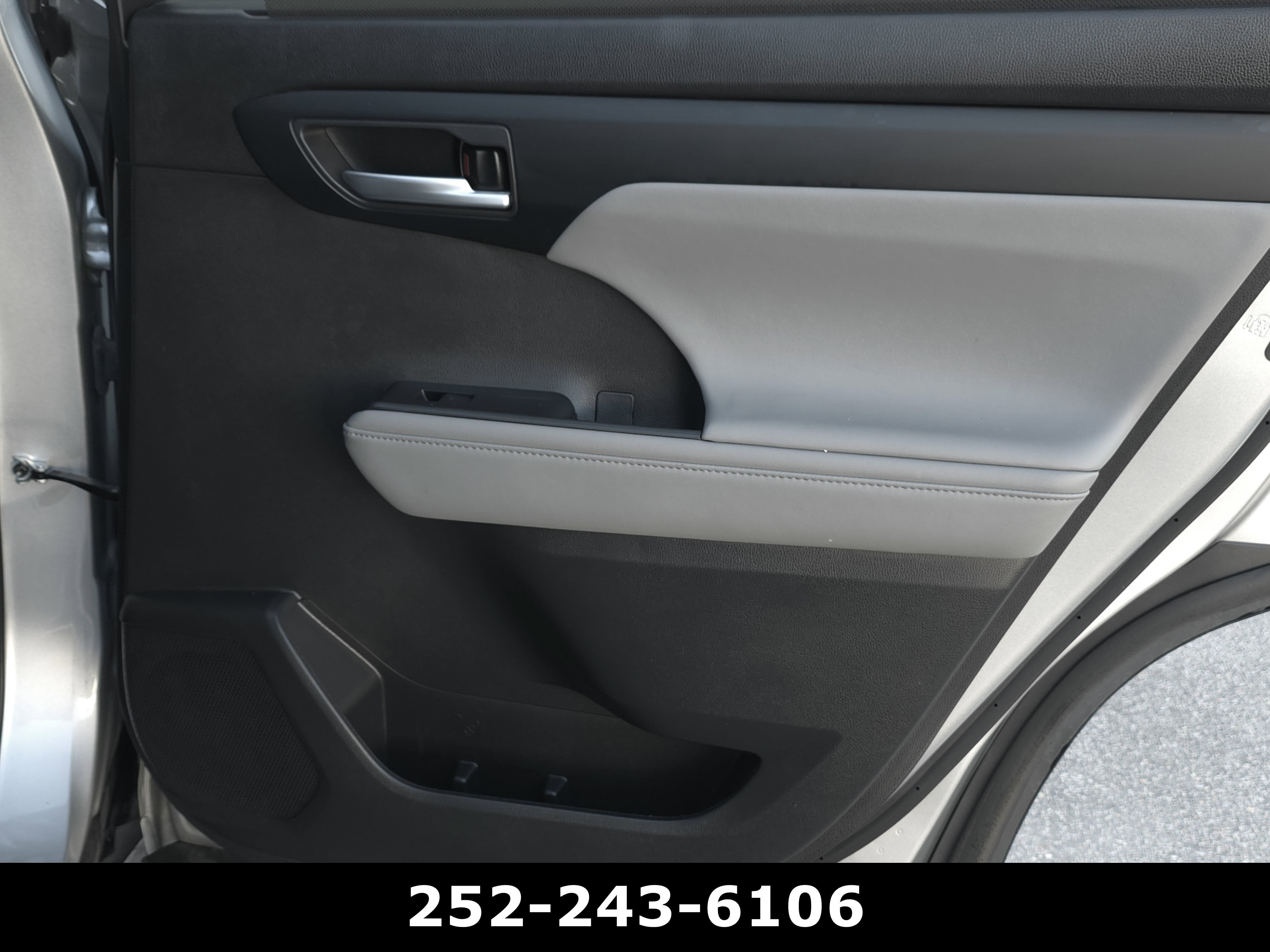 2023 Toyota Highlander L
