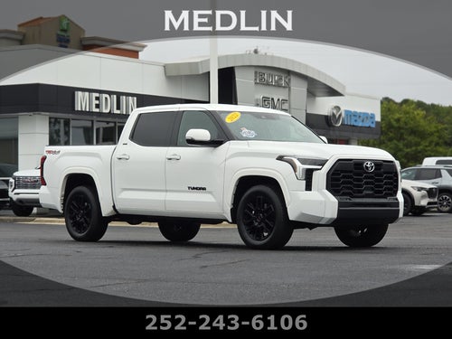 2022 Toyota Tundra 4WD SR5