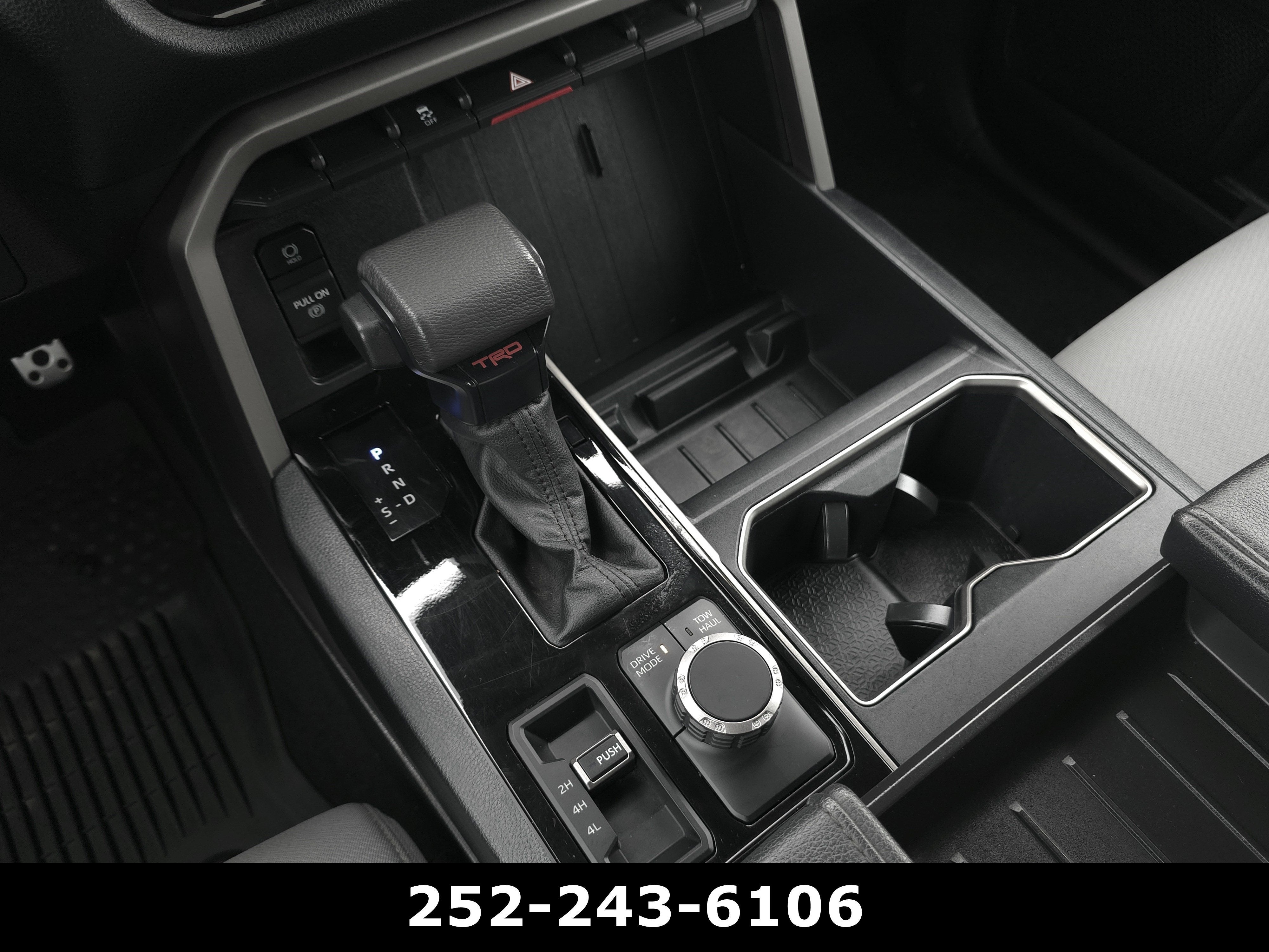 2022 Toyota Tundra 4WD SR5