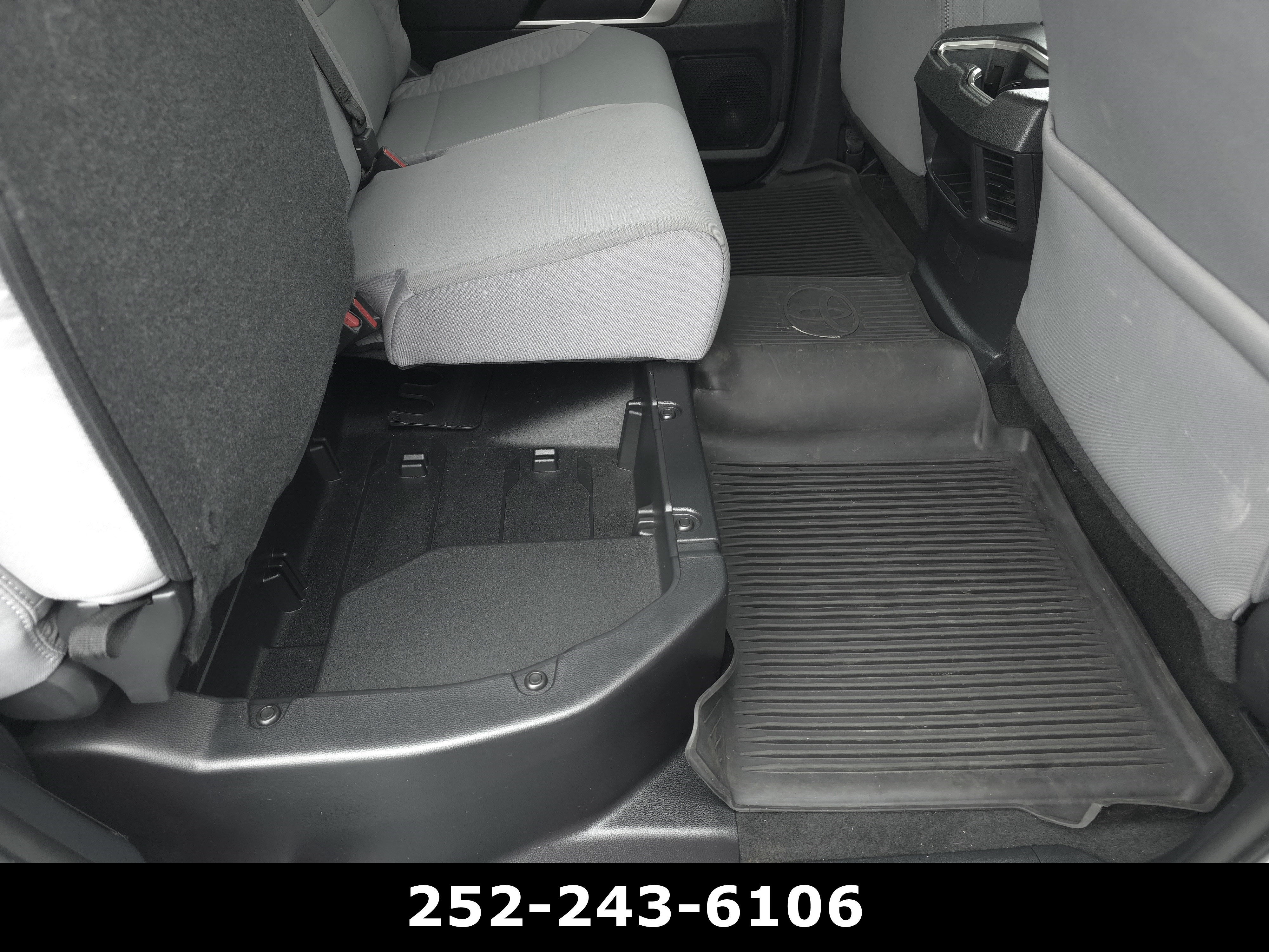 2022 Toyota Tundra 4WD SR5