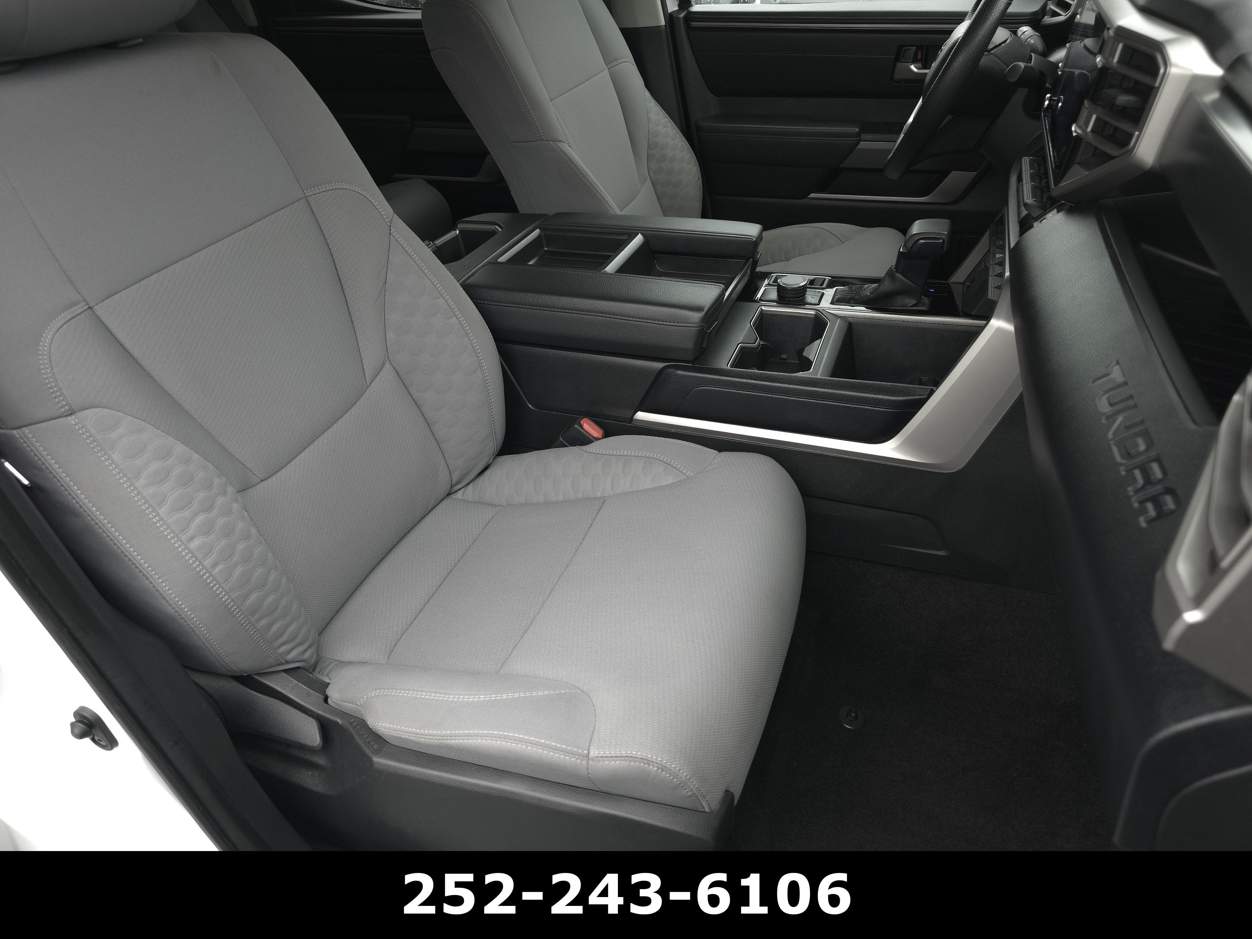 2022 Toyota Tundra 4WD SR5