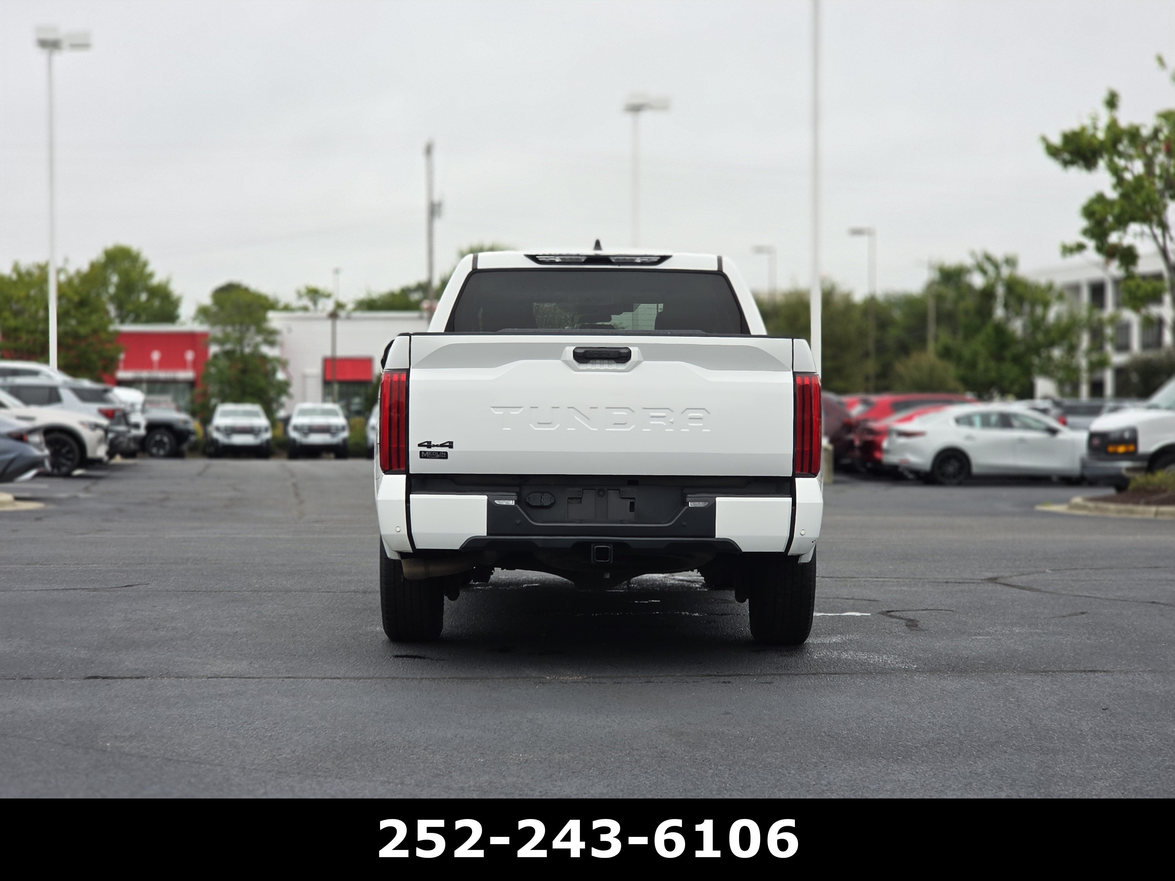 2022 Toyota Tundra 4WD SR5