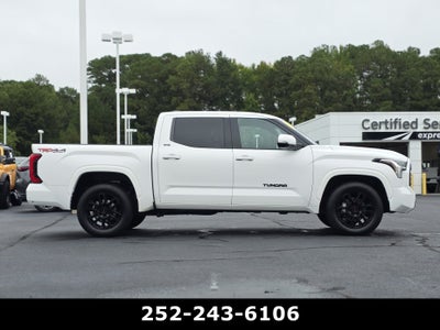 2022 Toyota Tundra 4WD SR5