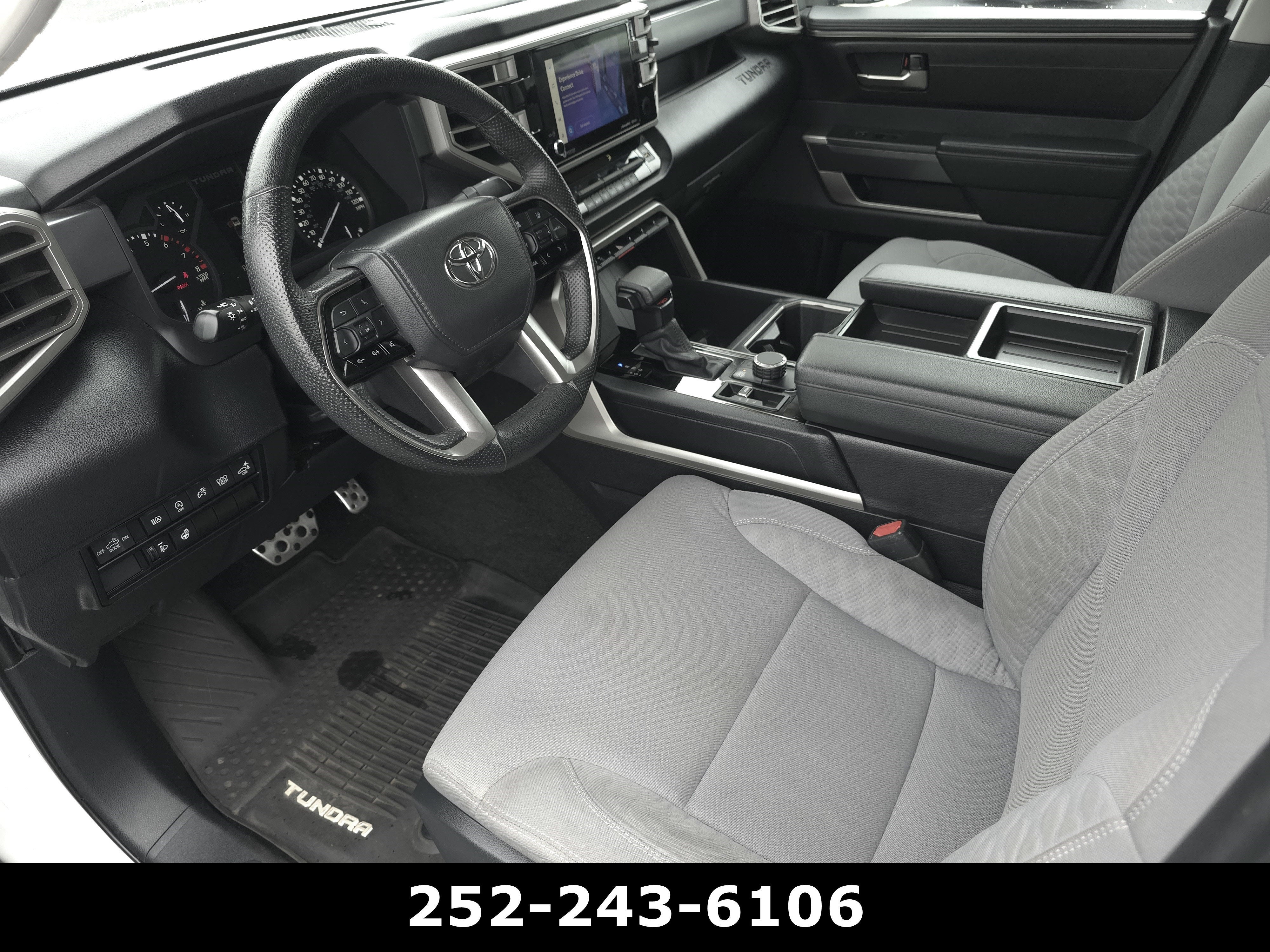 2022 Toyota Tundra 4WD SR5