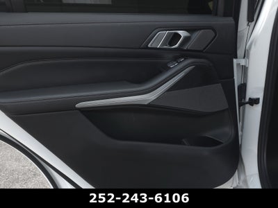 2022 BMW X7 M50i