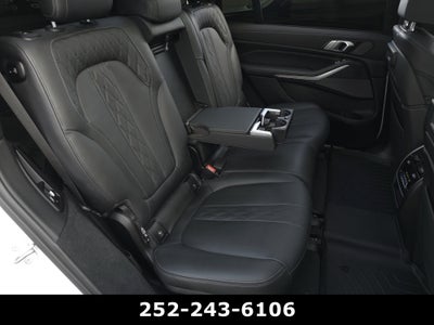 2022 BMW X7 M50i