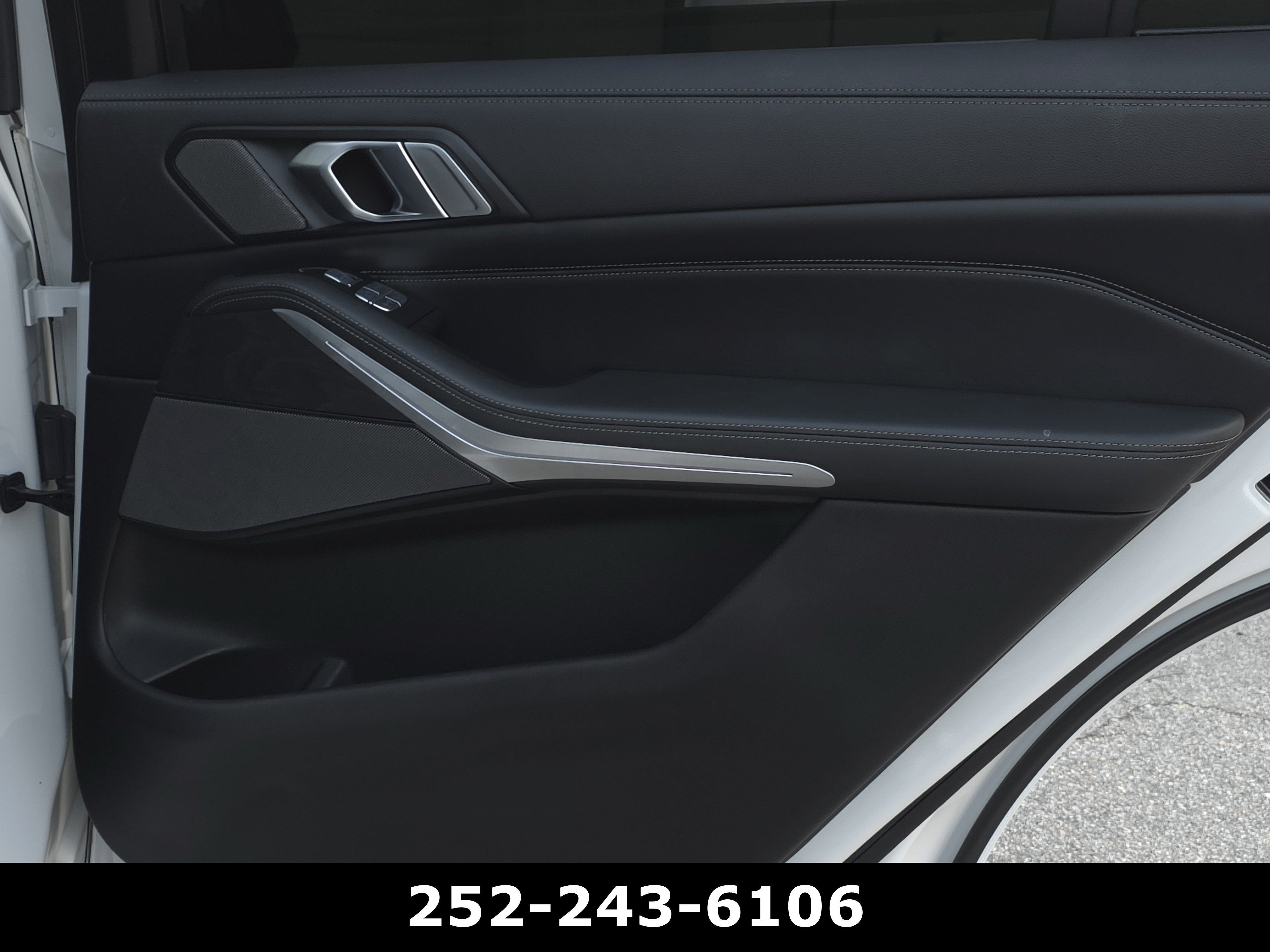 2022 BMW X7 M50i