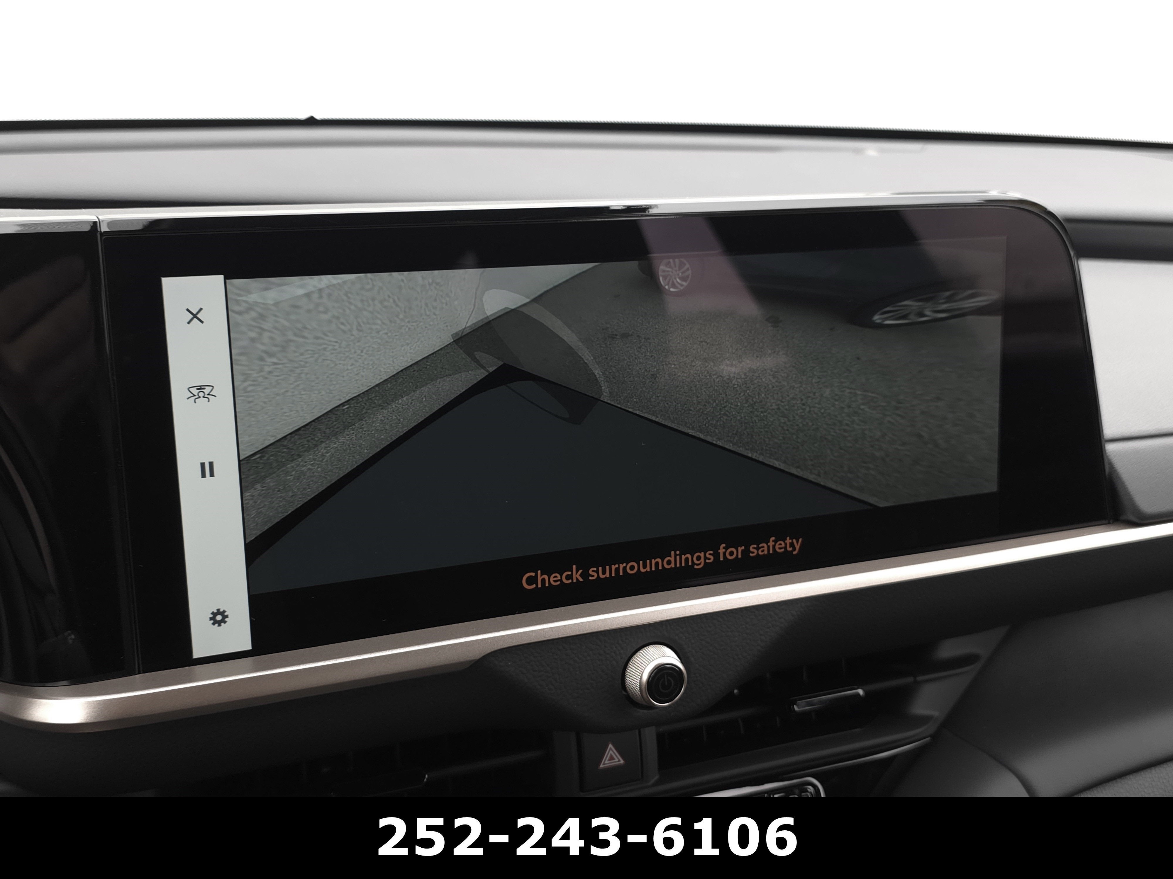 2025 Toyota Crown Signia XLE