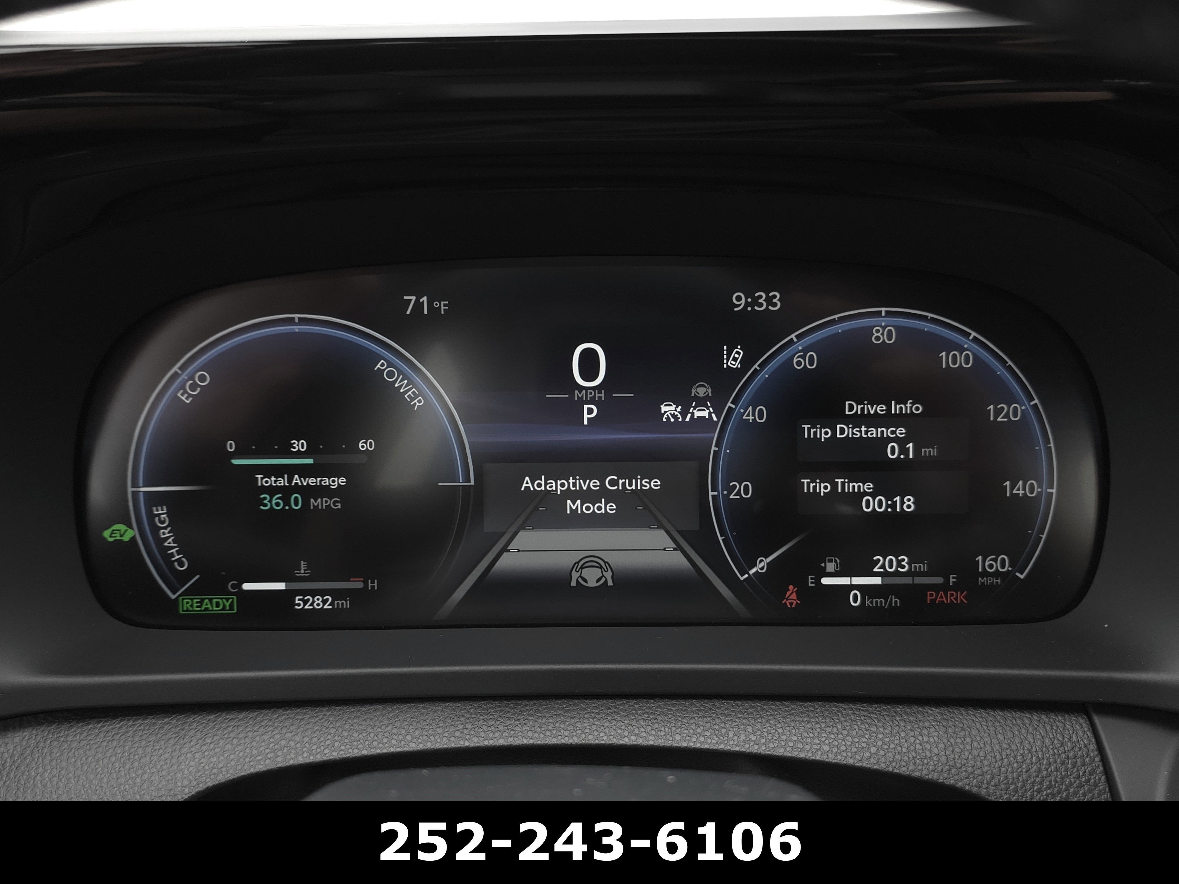 2025 Toyota Crown Signia XLE