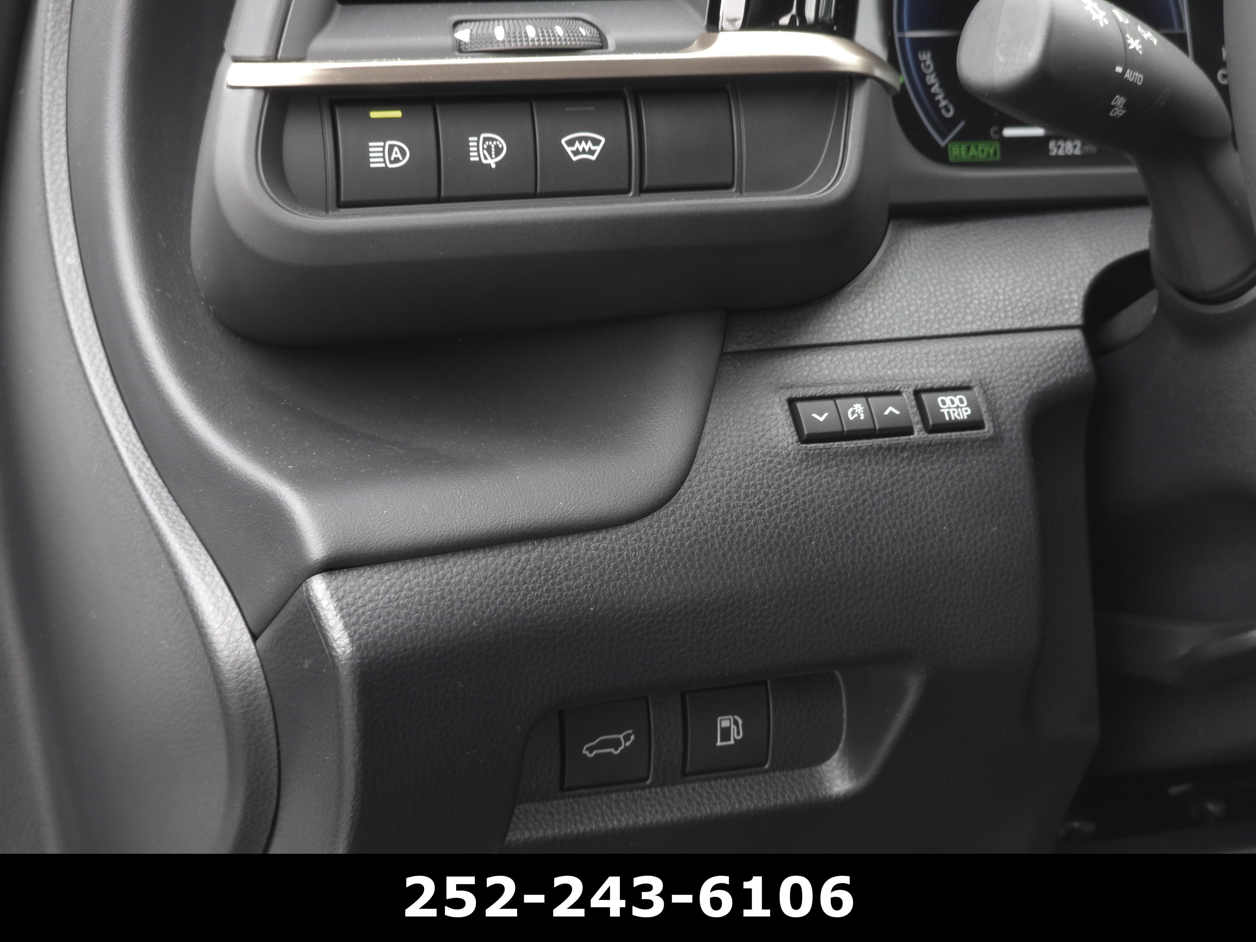 2025 Toyota Crown Signia XLE