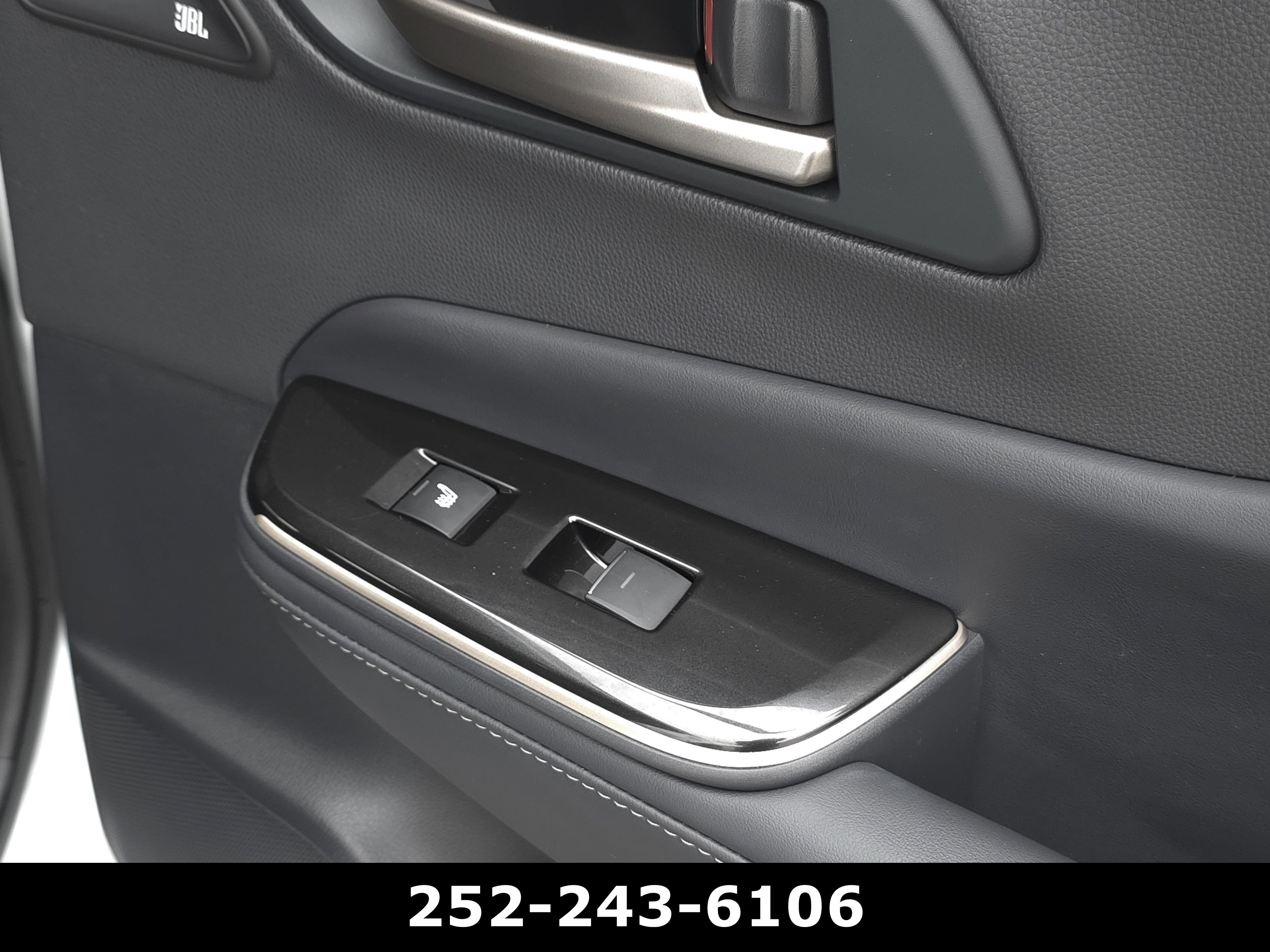 2025 Toyota Crown Signia XLE