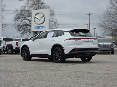 2025 Toyota Crown Signia XLE