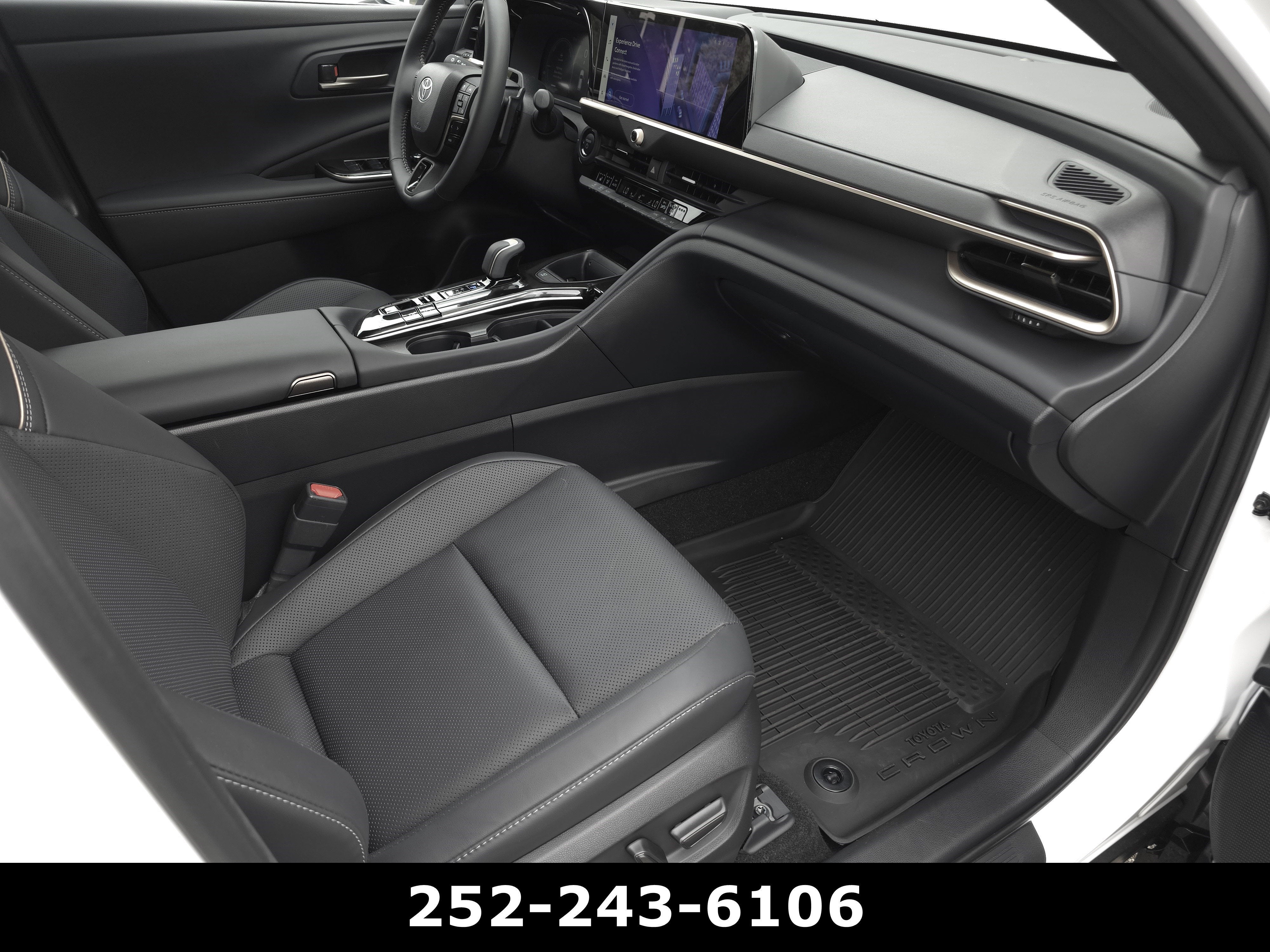 2025 Toyota Crown Signia XLE