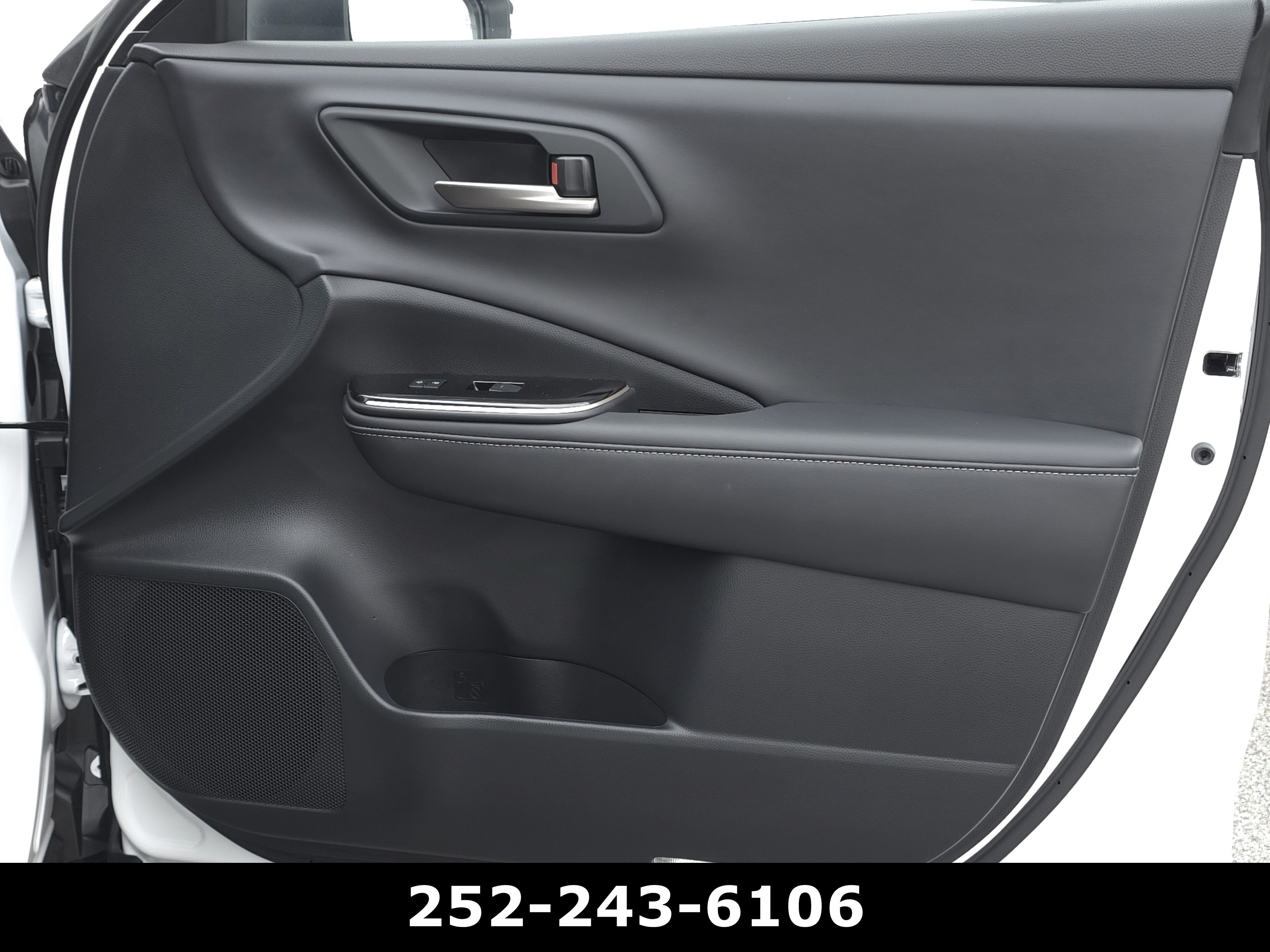 2025 Toyota Crown Signia XLE