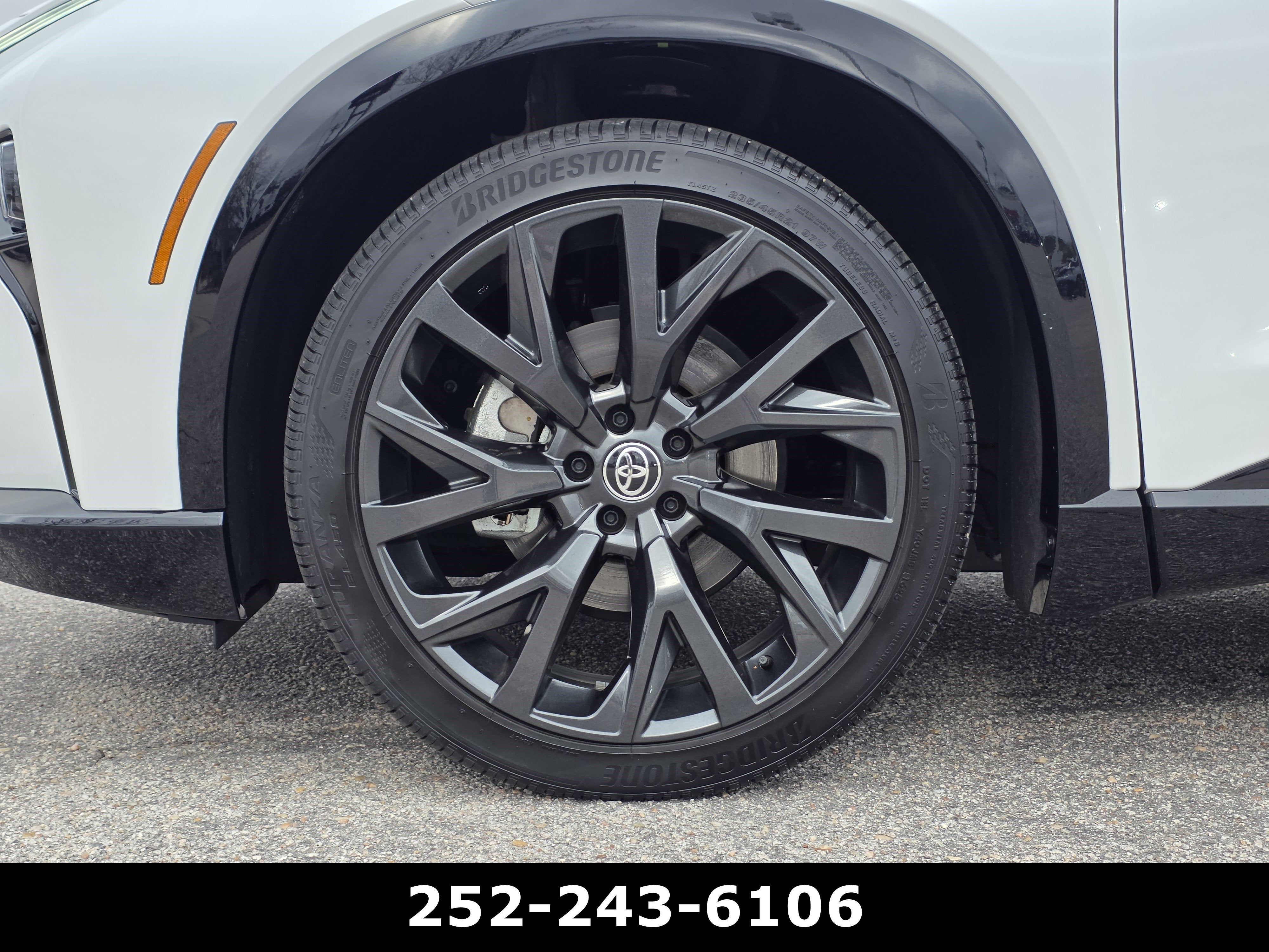 2025 Toyota Crown Signia XLE