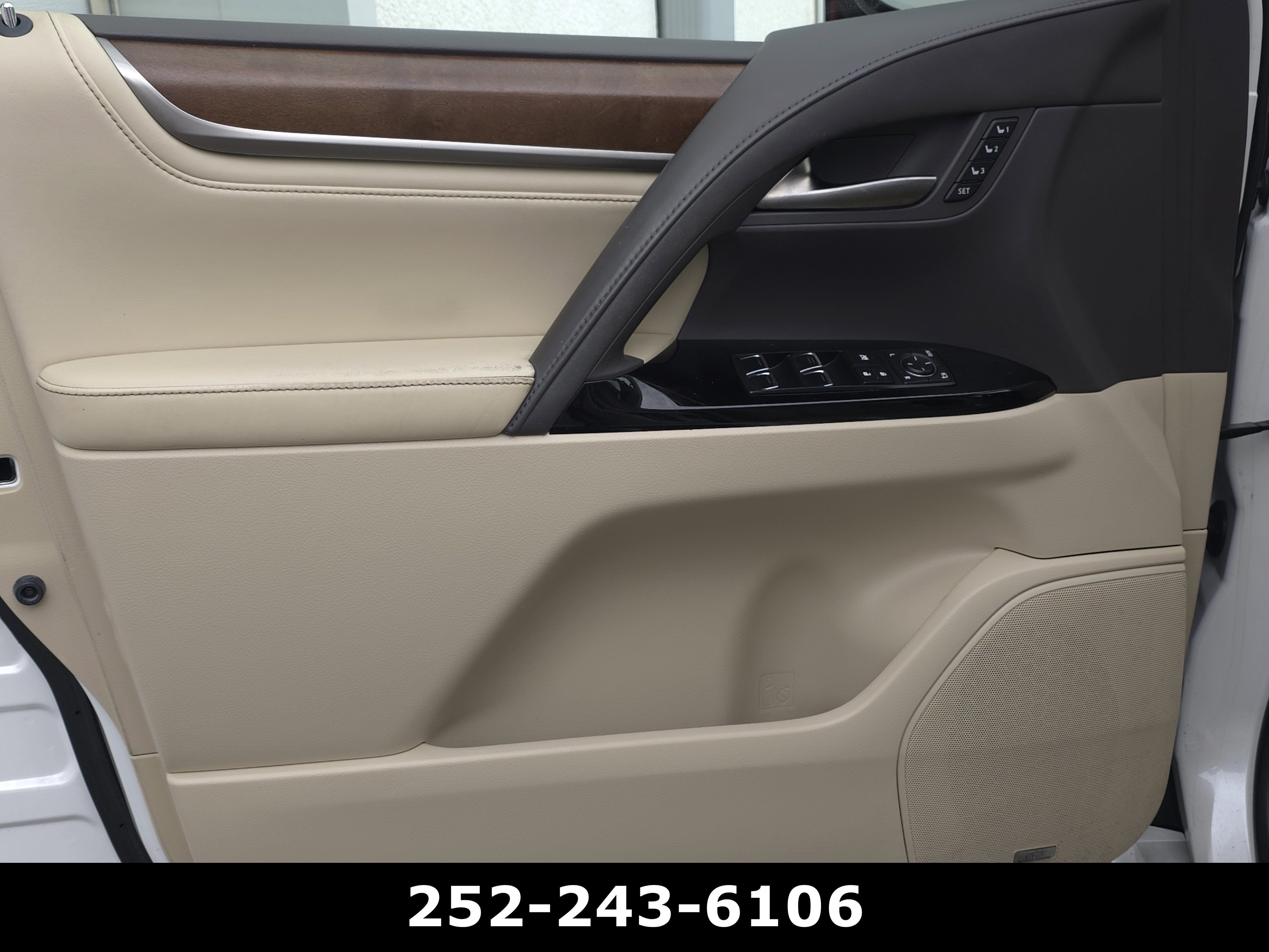 2016 Lexus LX 570 4WD 4dr