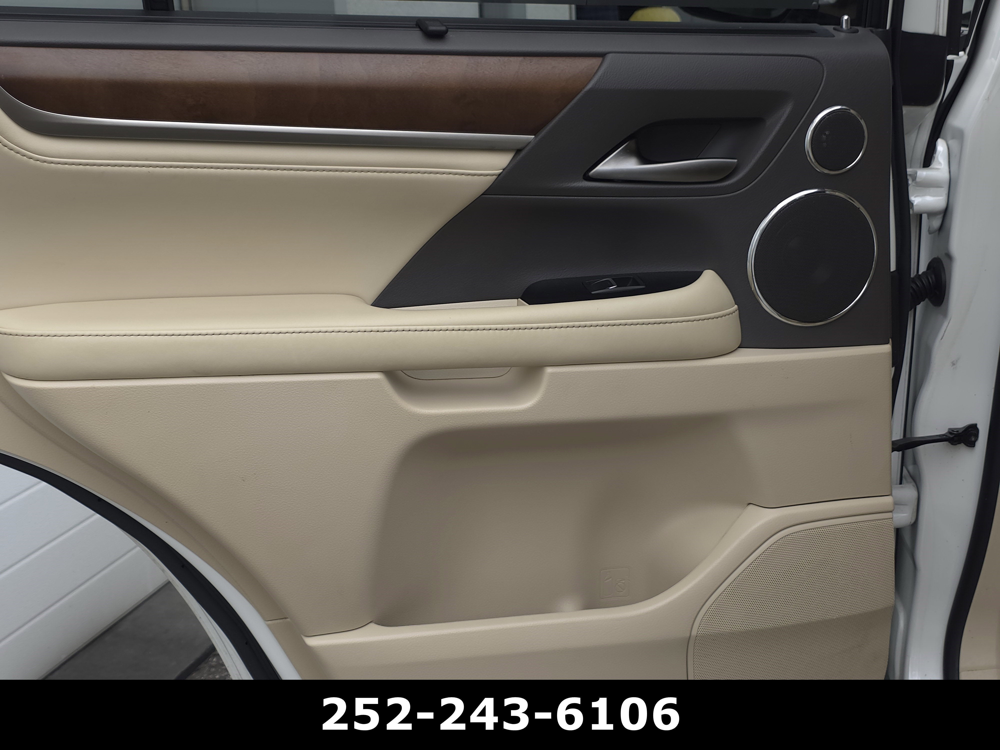 2016 Lexus LX 570 4WD 4dr
