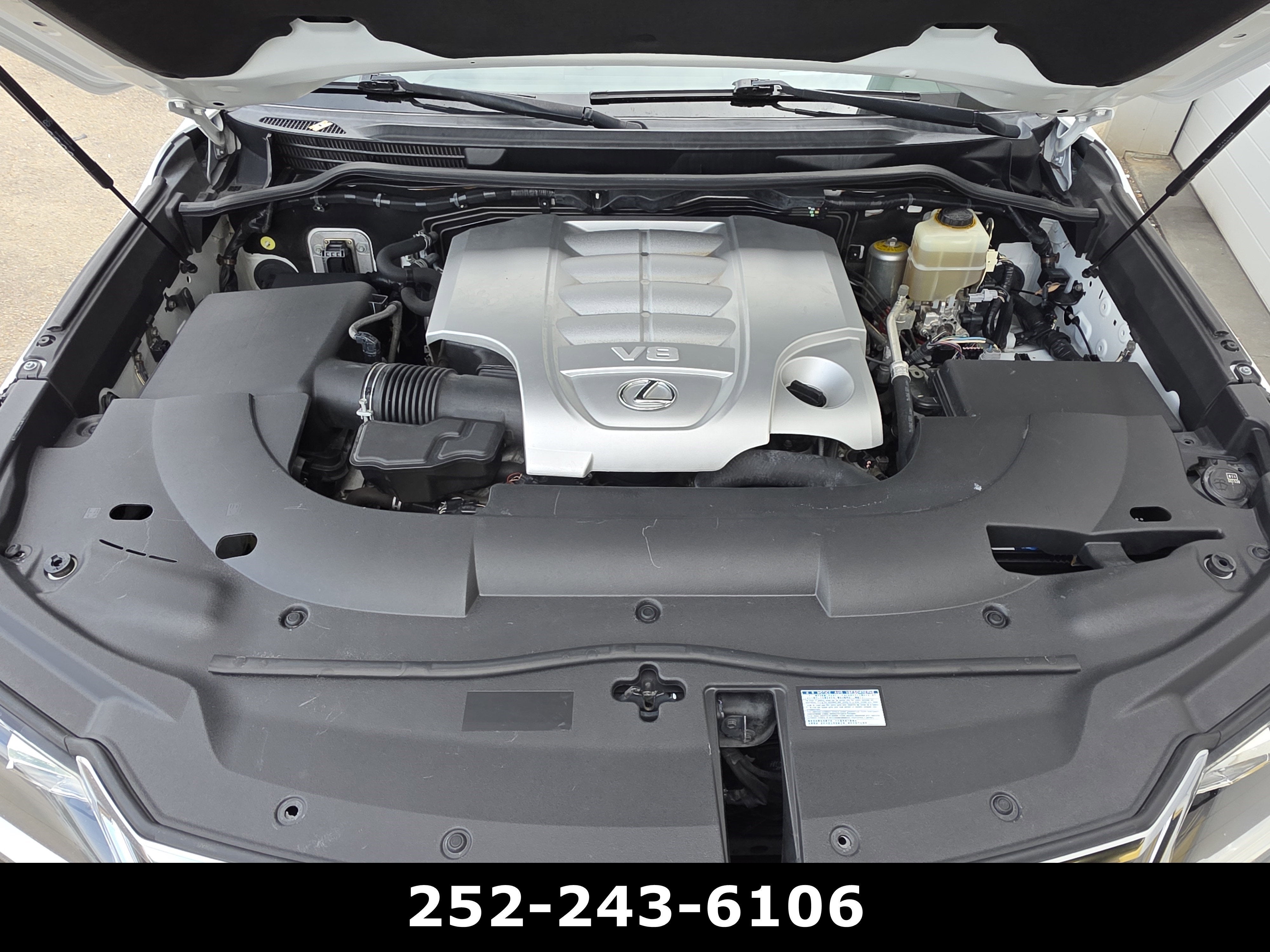 2016 Lexus LX 570 4WD 4dr