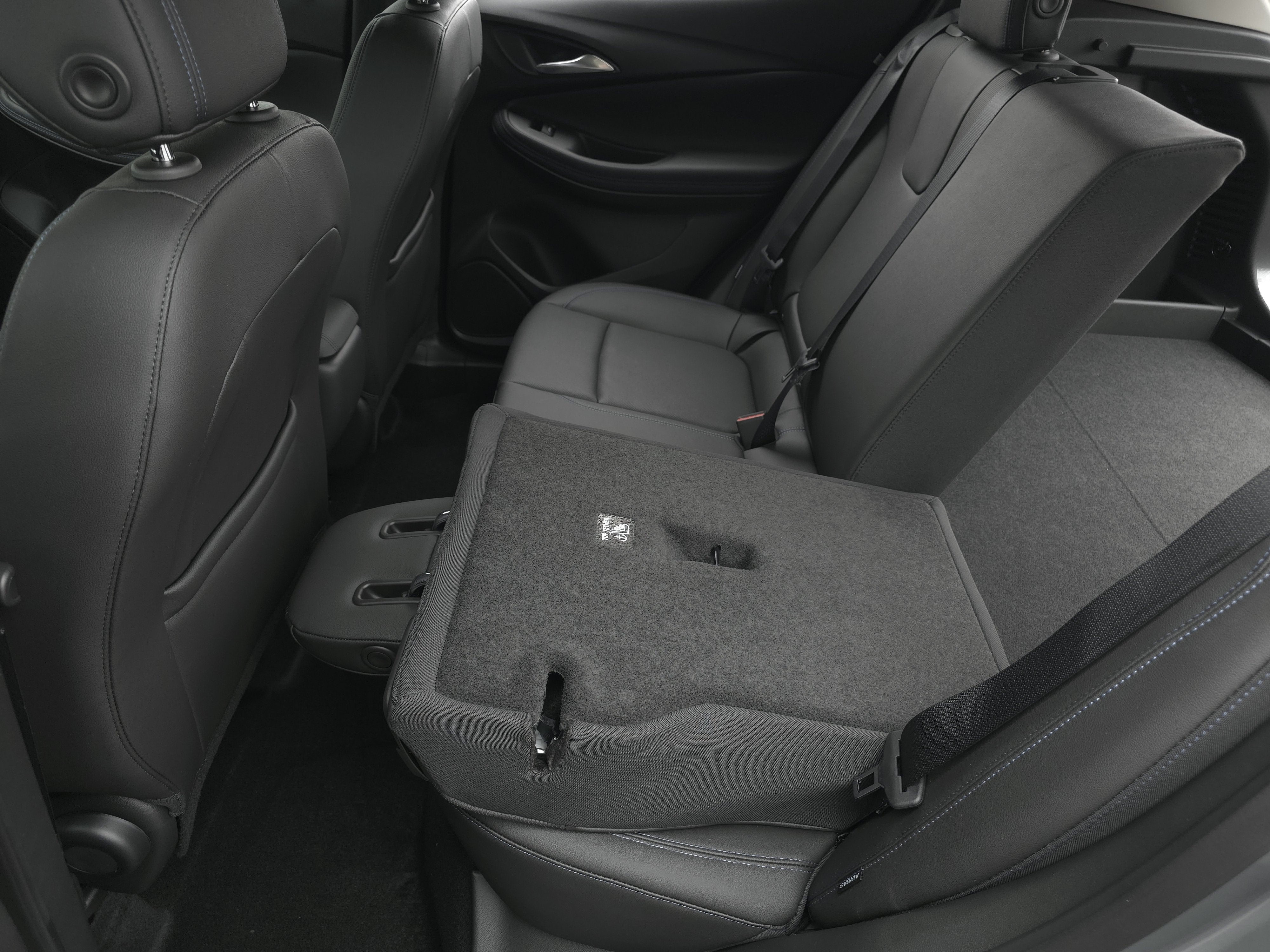 2026 Buick Encore GX Sport Touring - Photo 25