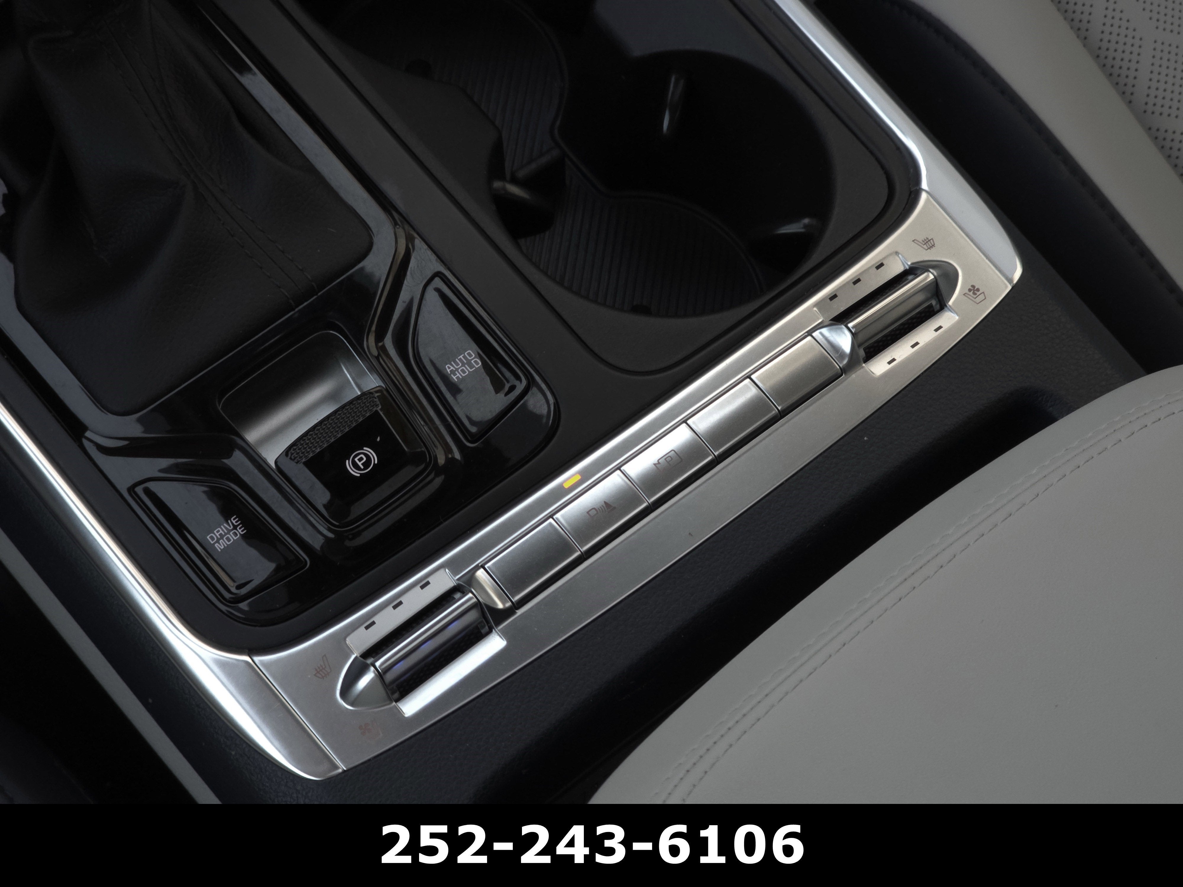 2025 Kia Carnival SX