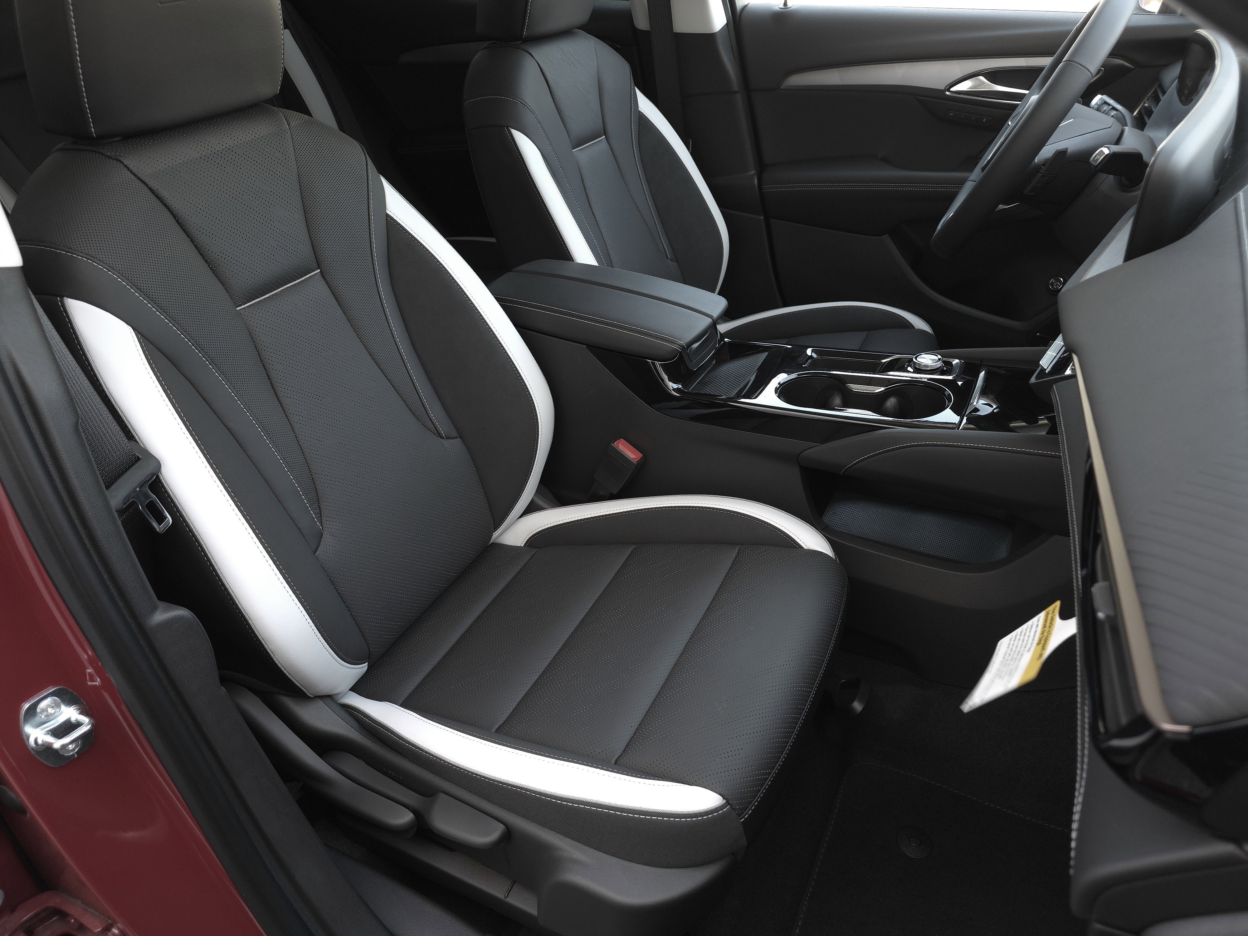 2025 Buick Envision Sport Touring - Photo 44