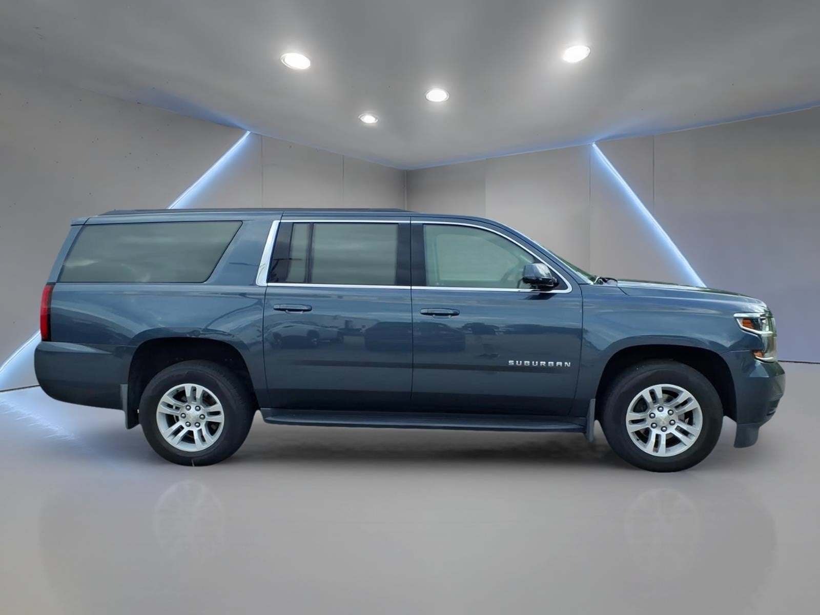 2020 Chevrolet Suburban LS