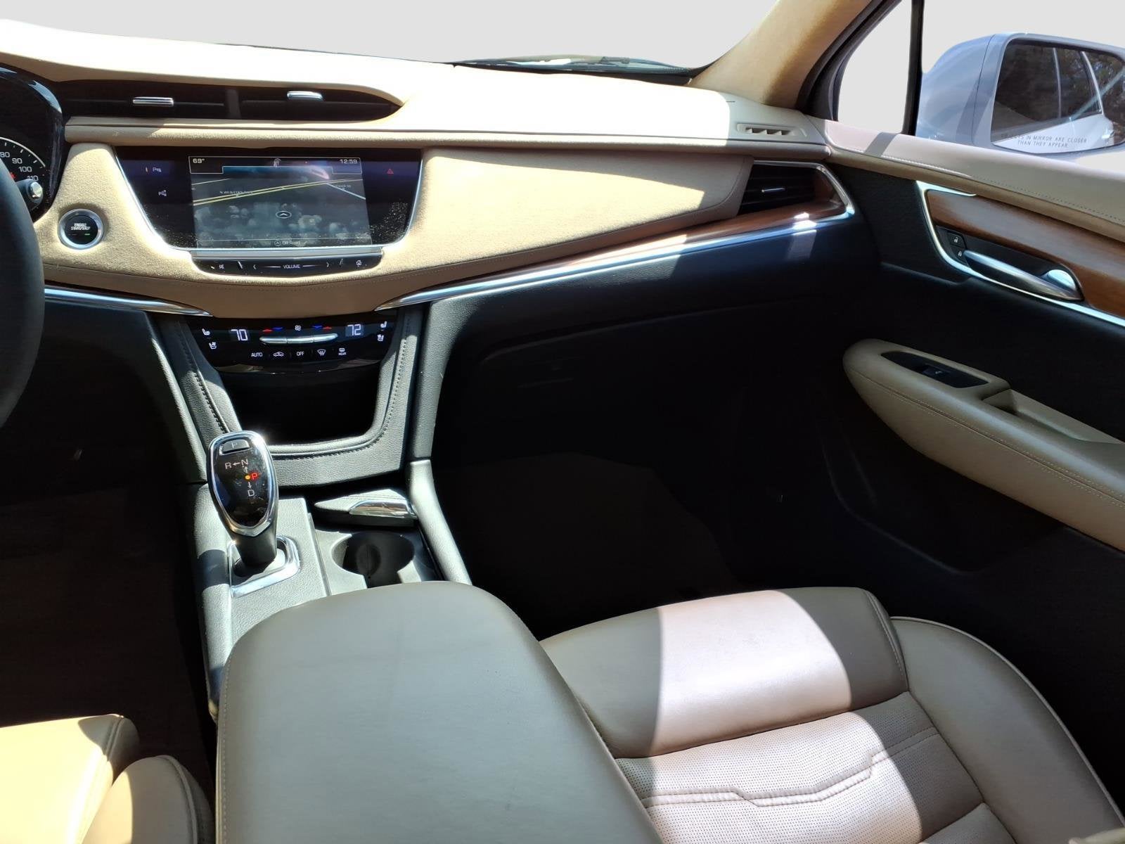 2017 Cadillac XT5 Platinum