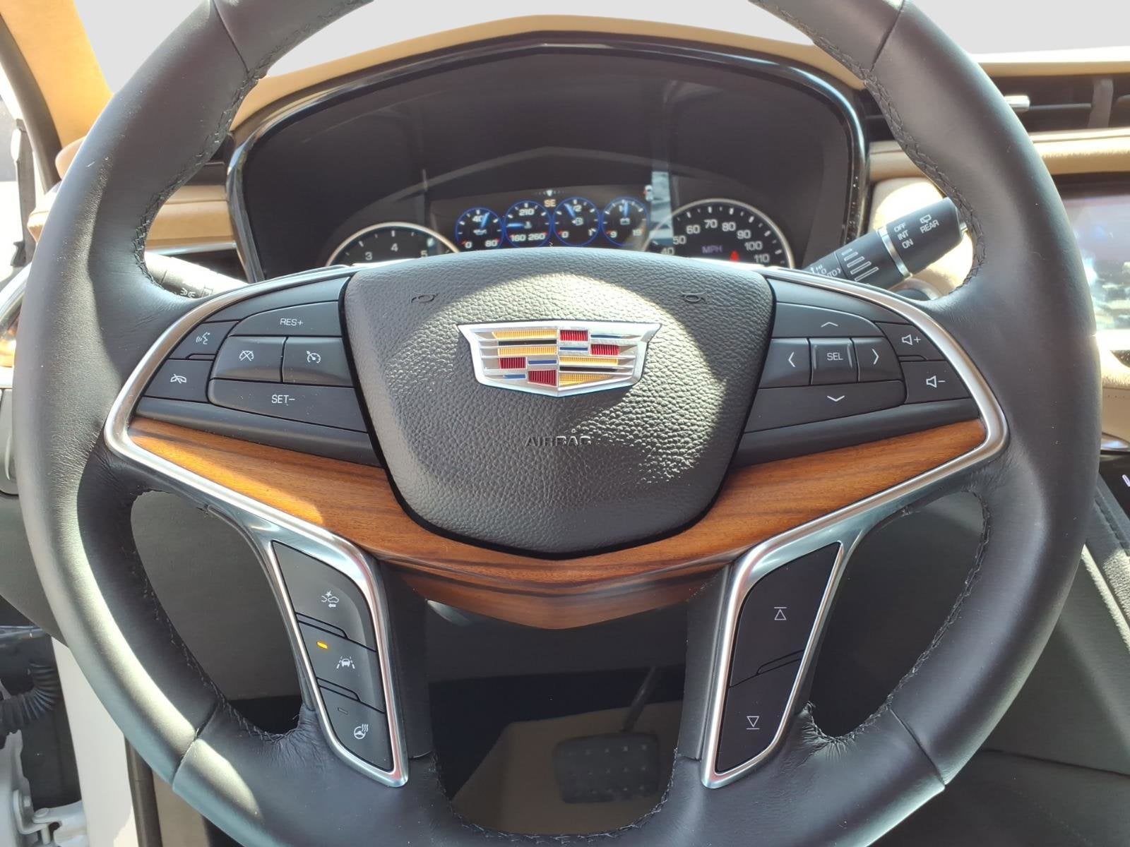 2017 Cadillac XT5 Platinum